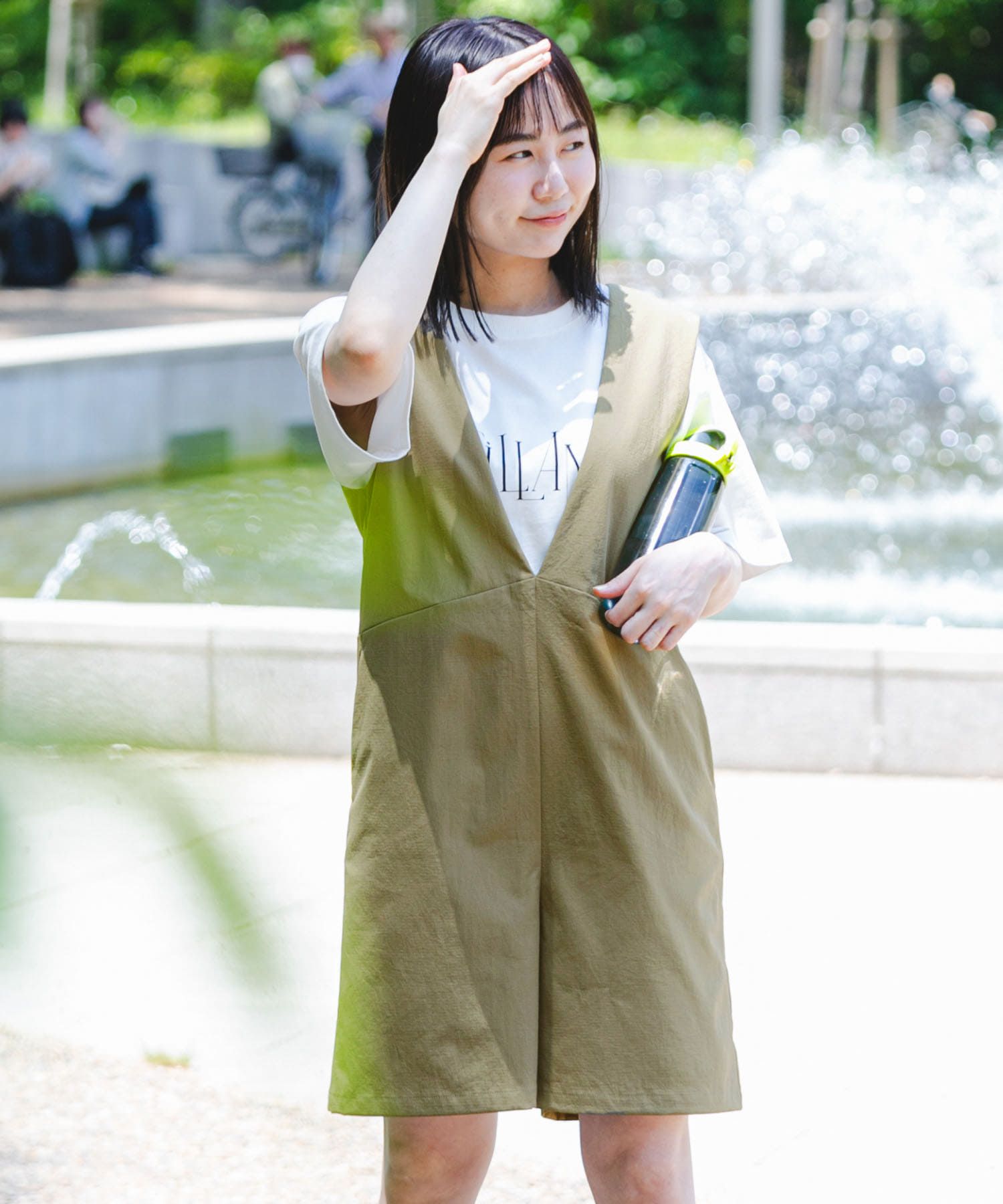 KHAKI