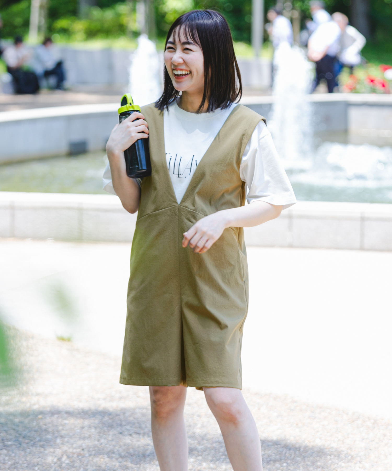 KHAKI