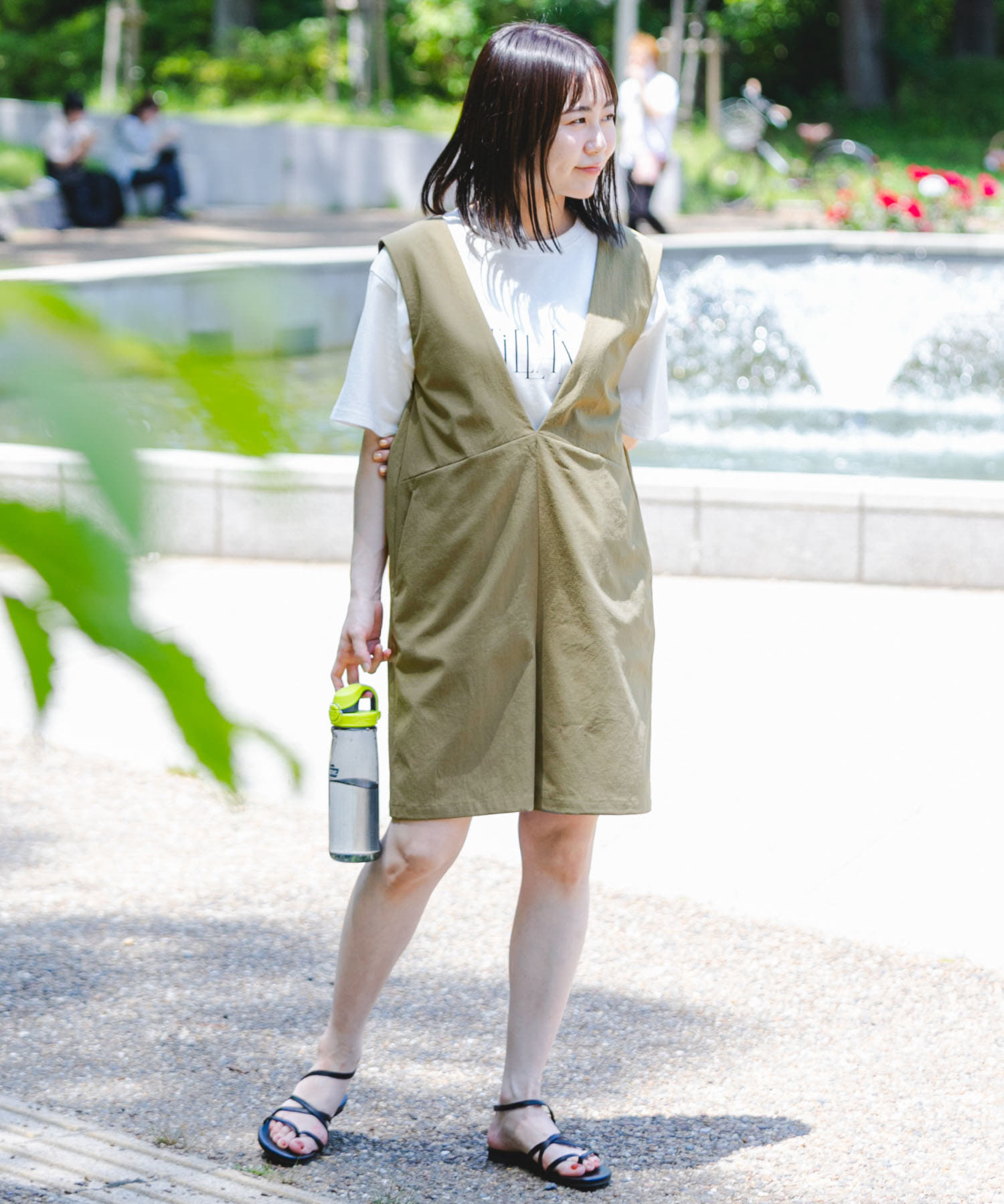 KHAKI