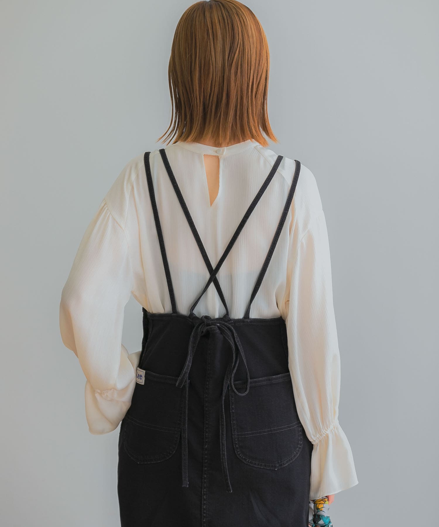 OFF WHITE