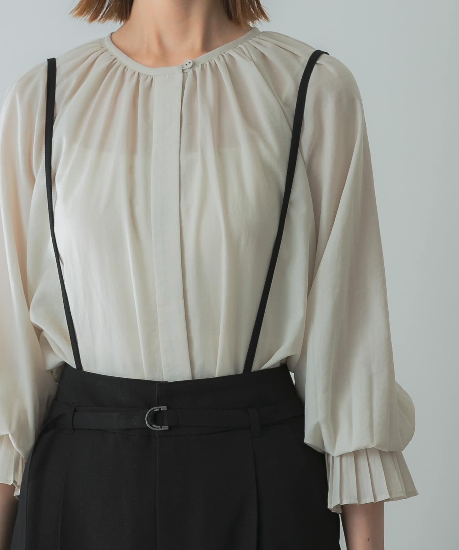 身長：165cm サイズ：38