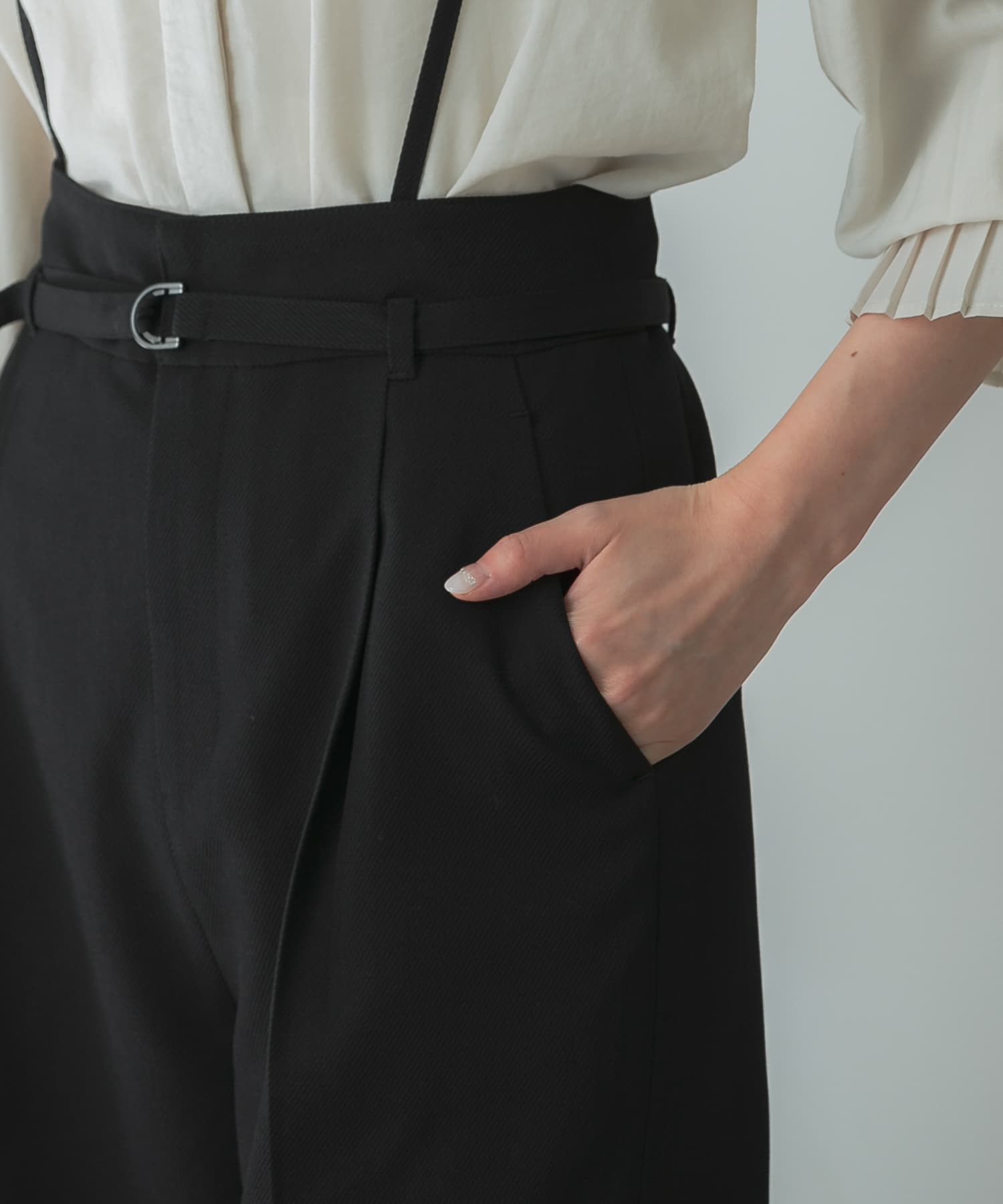 身長：165cm サイズ：38