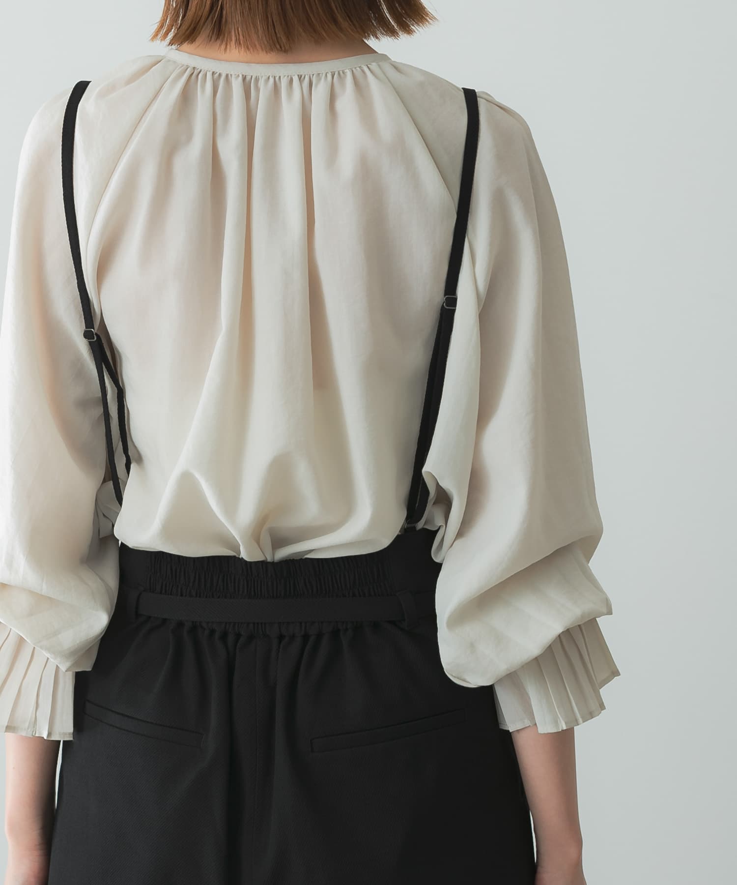 身長：165cm サイズ：38