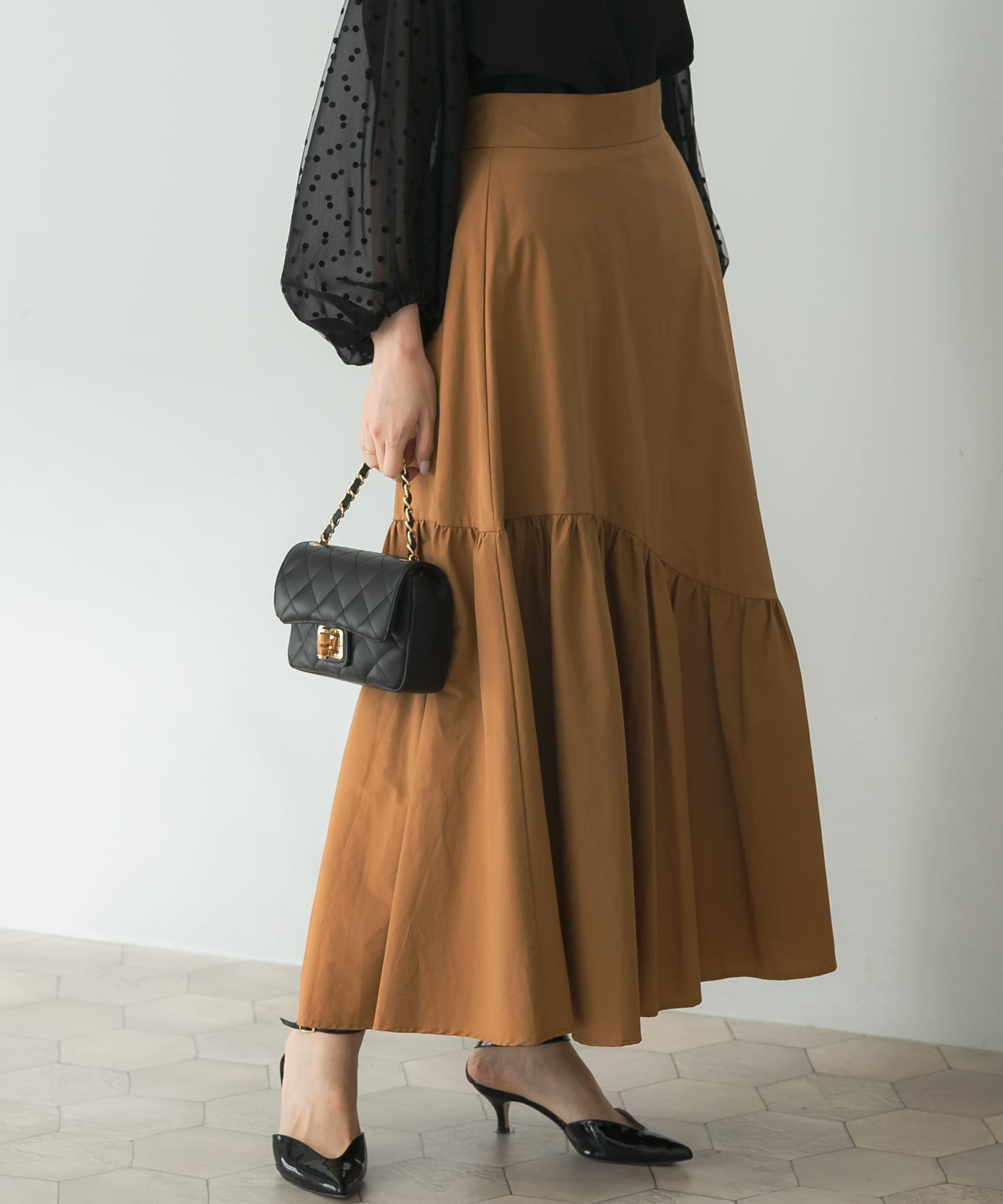 beige