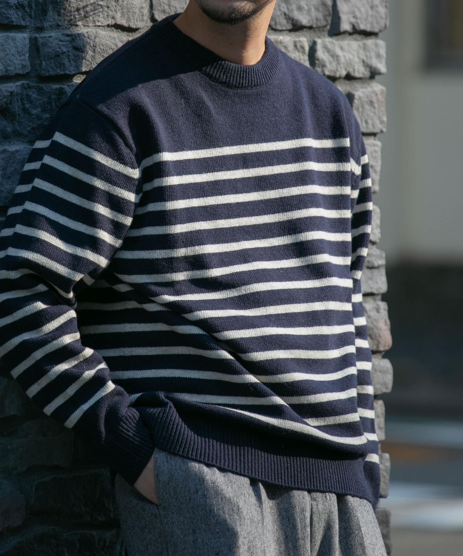 NAVYxWHT
