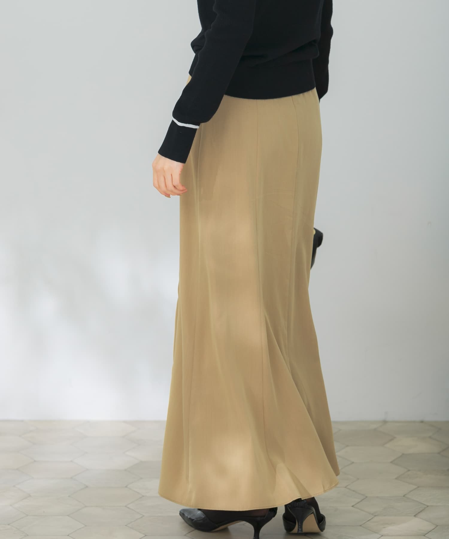 beige