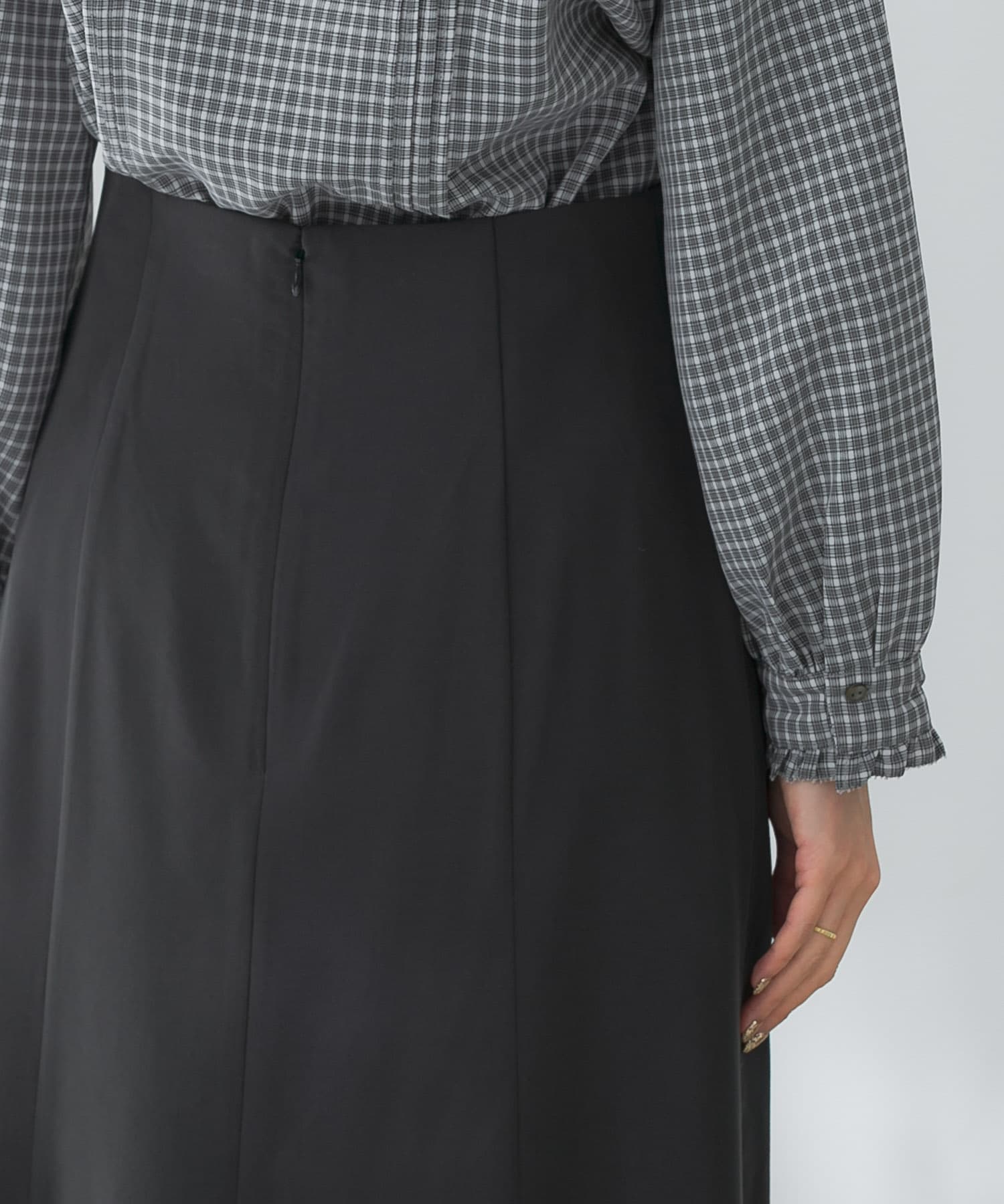 身長：165cm サイズ：38
