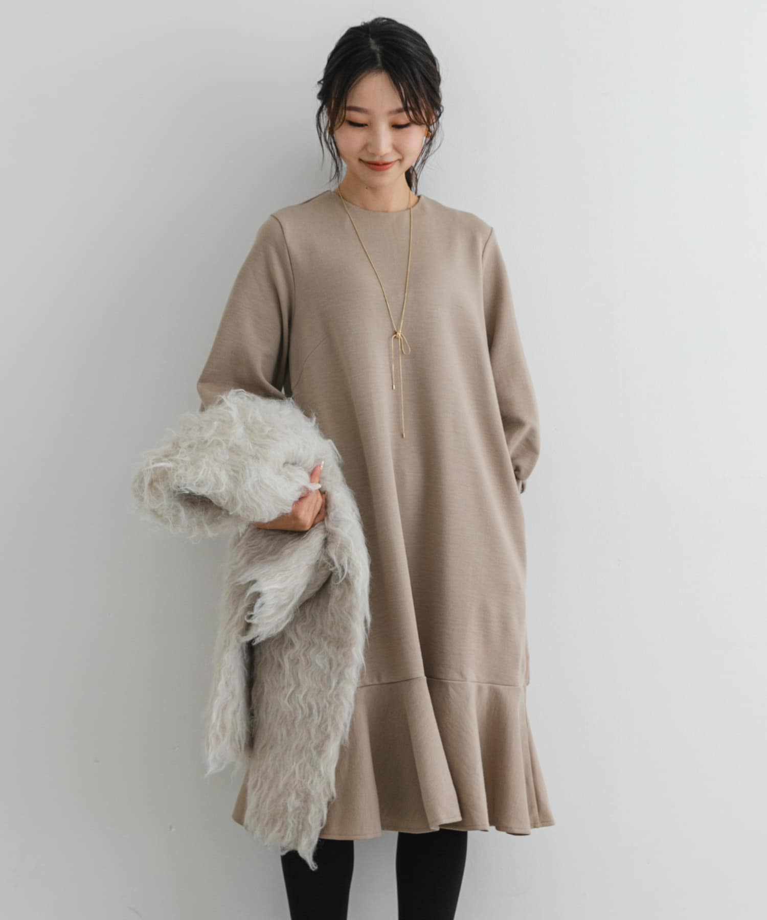 L/BEIGE