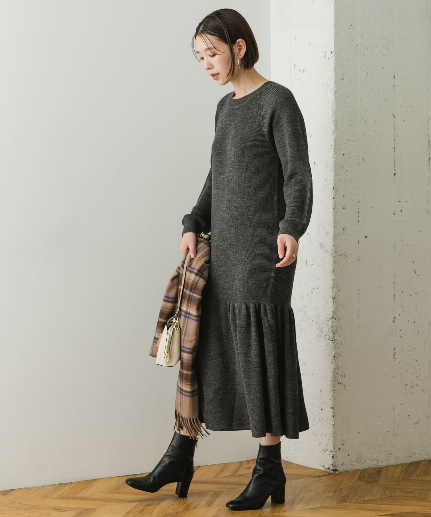 身長：164cm サイズ：38