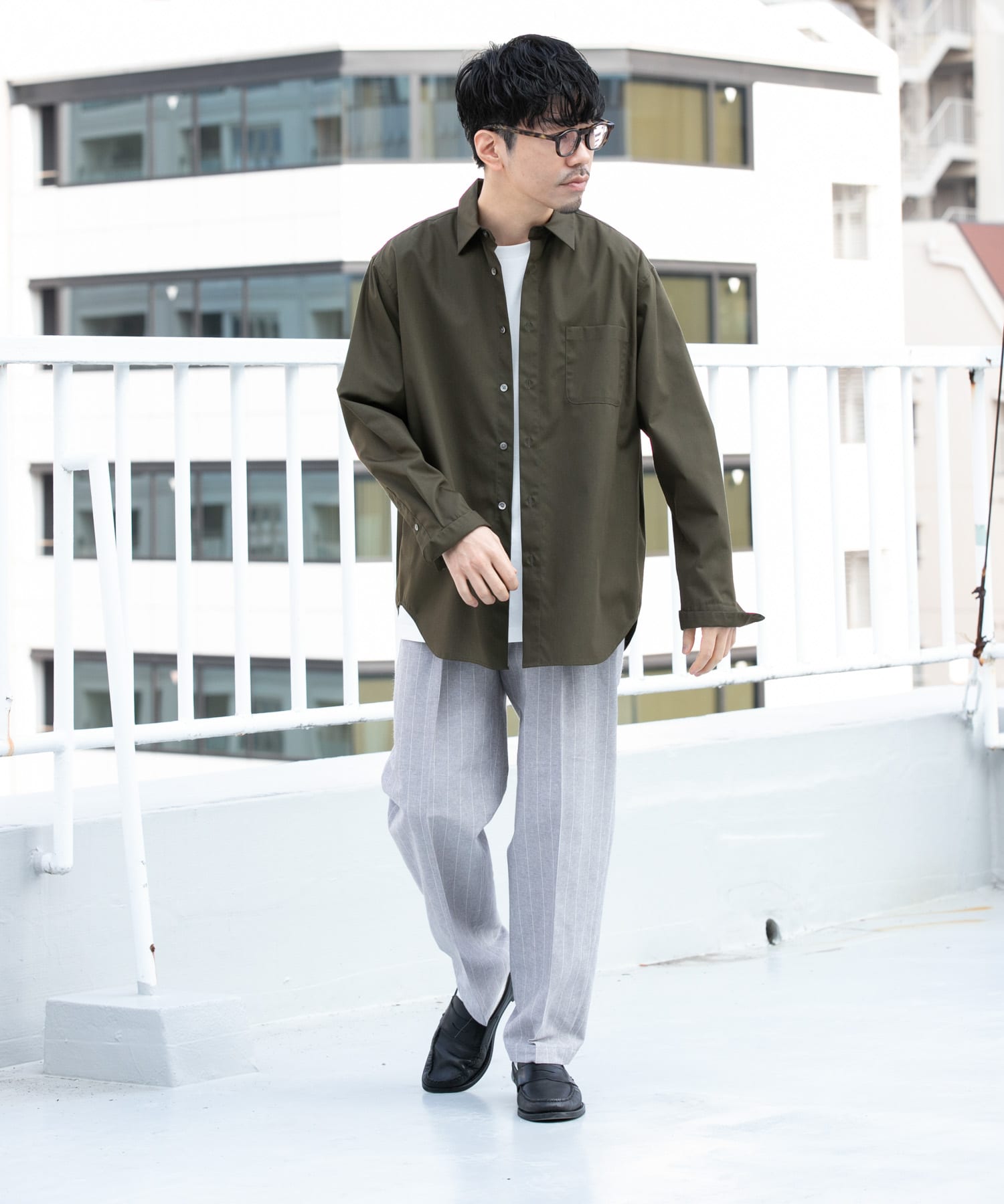 KHAKI