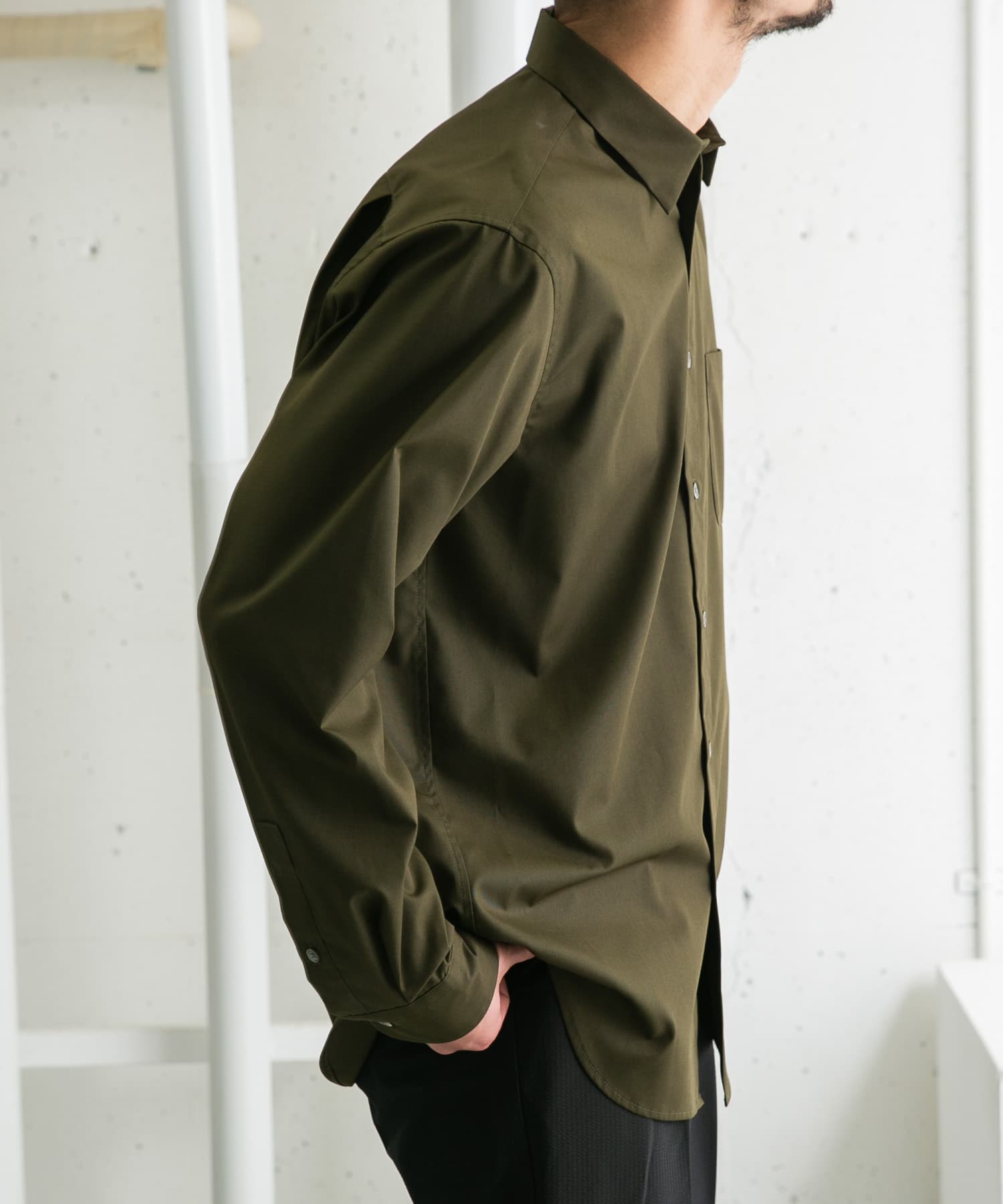 KHAKI