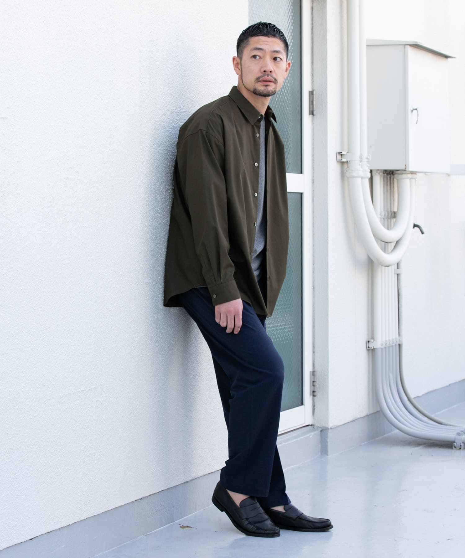 KHAKI