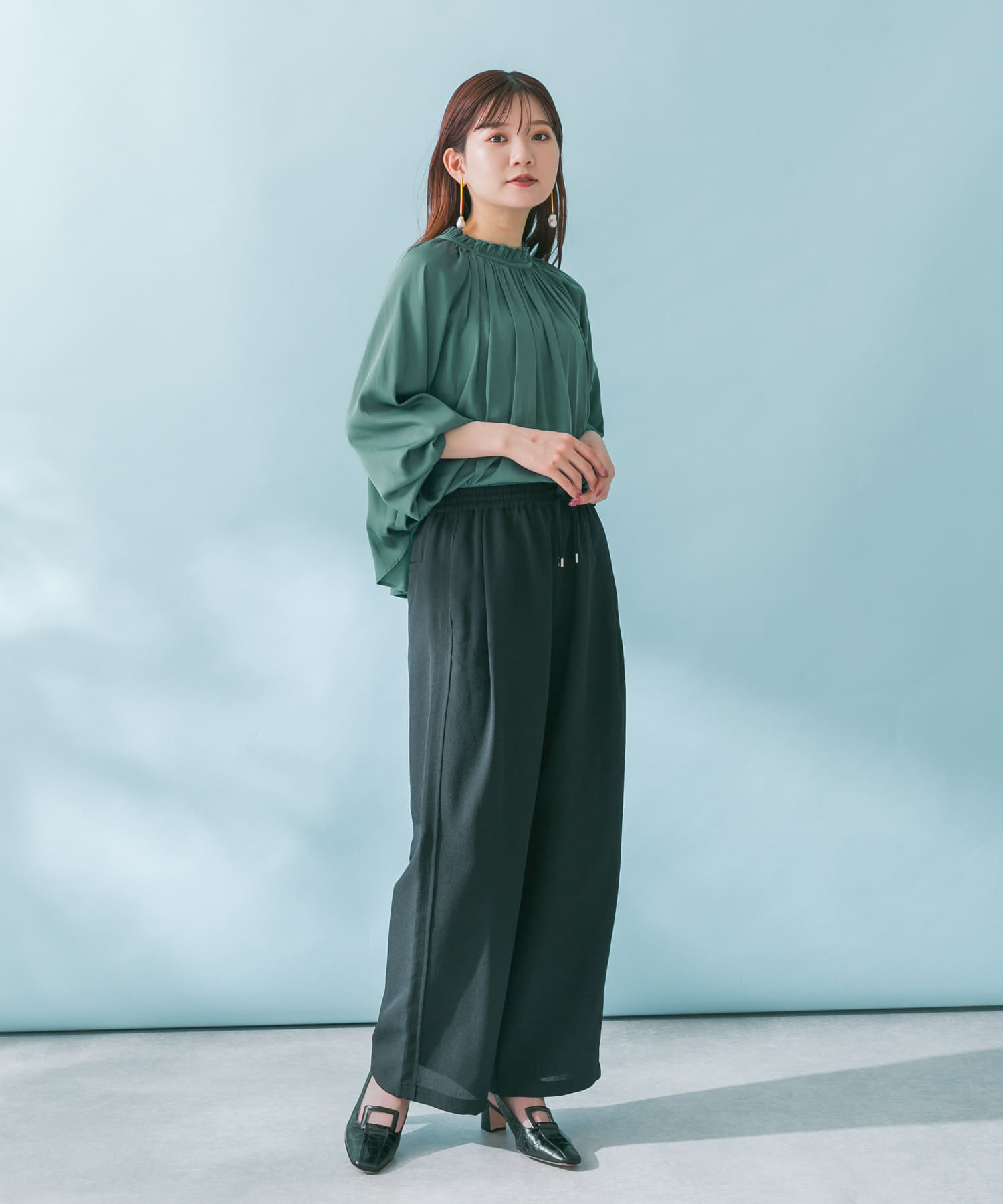 GREEN