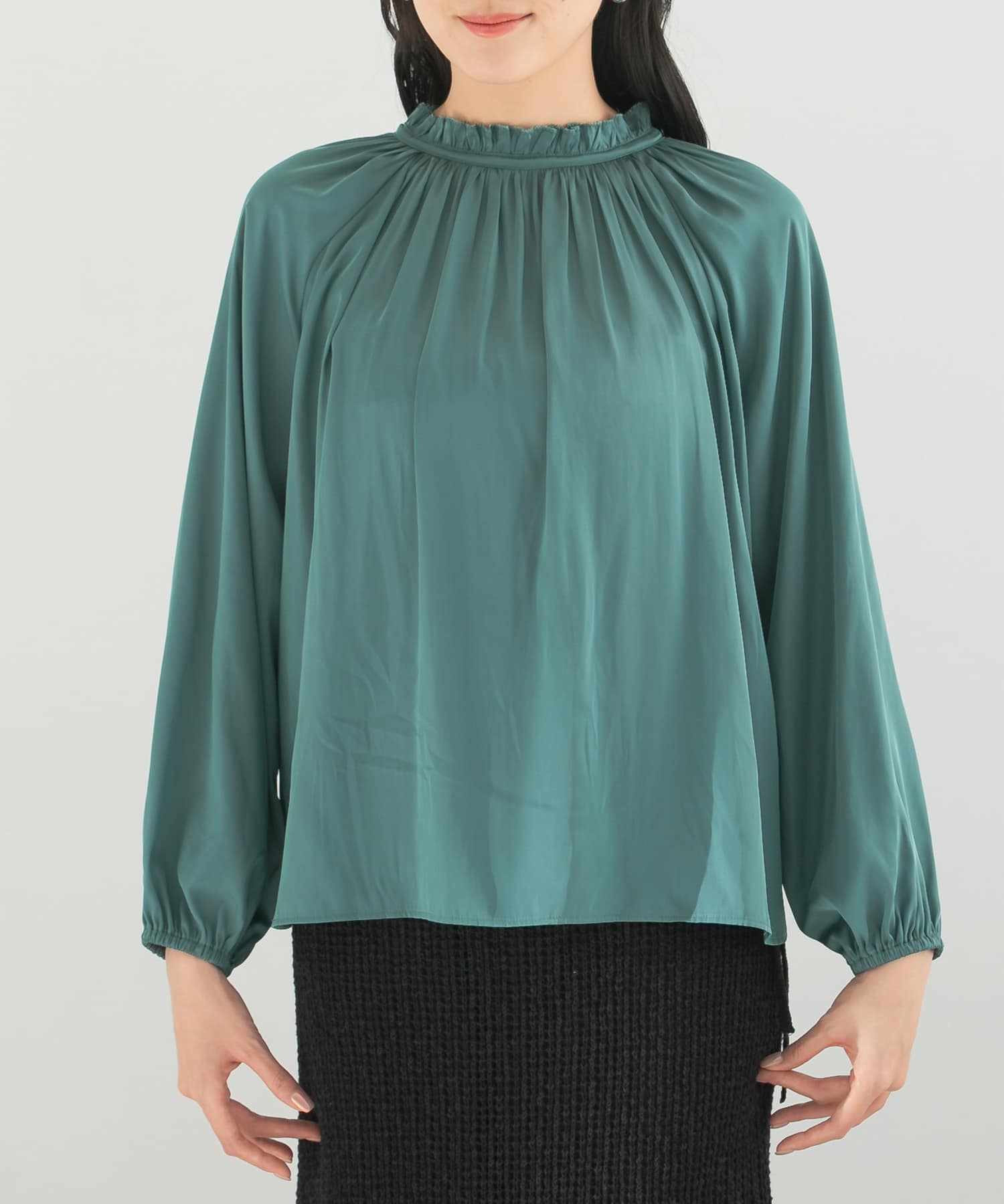 GREEN