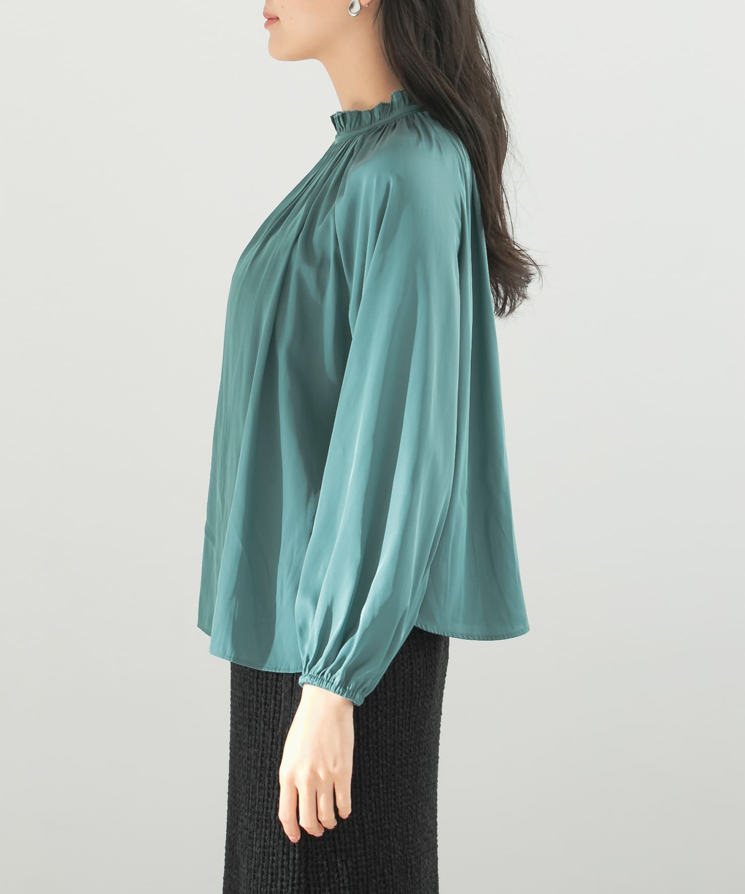 GREEN