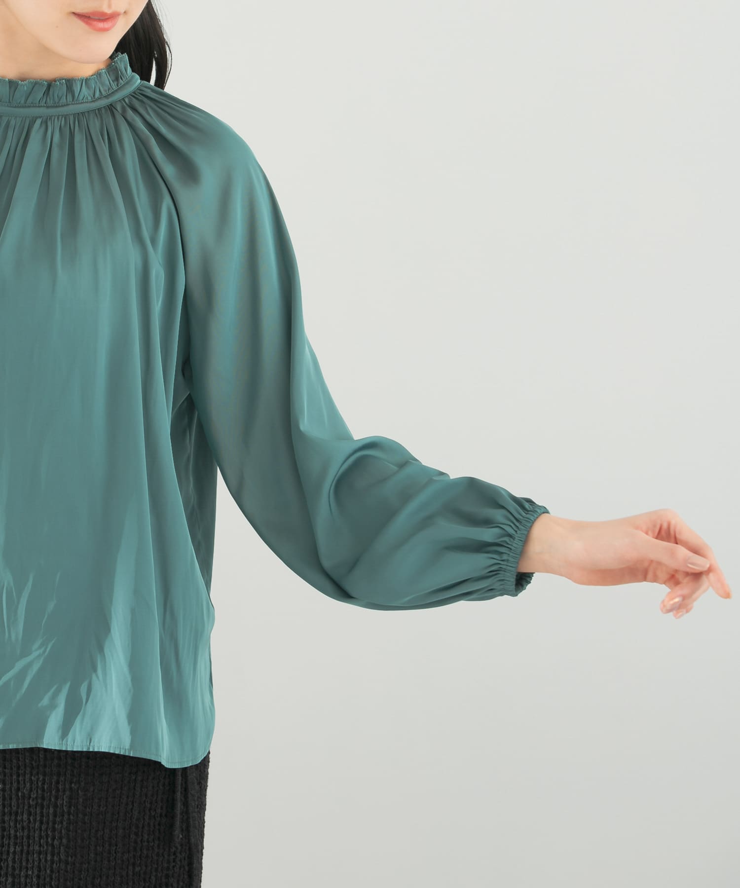GREEN