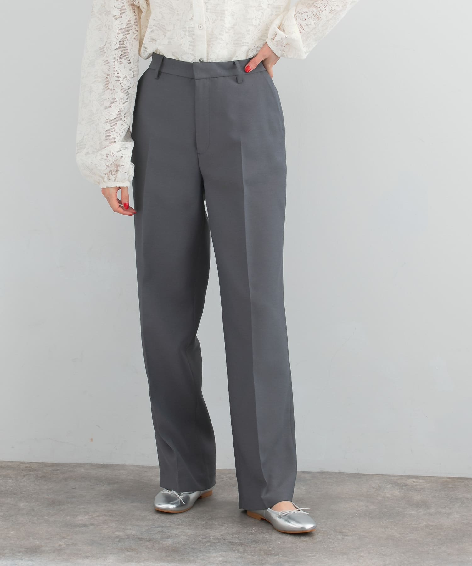 シャンブレーセンタープレスストレートパンツ