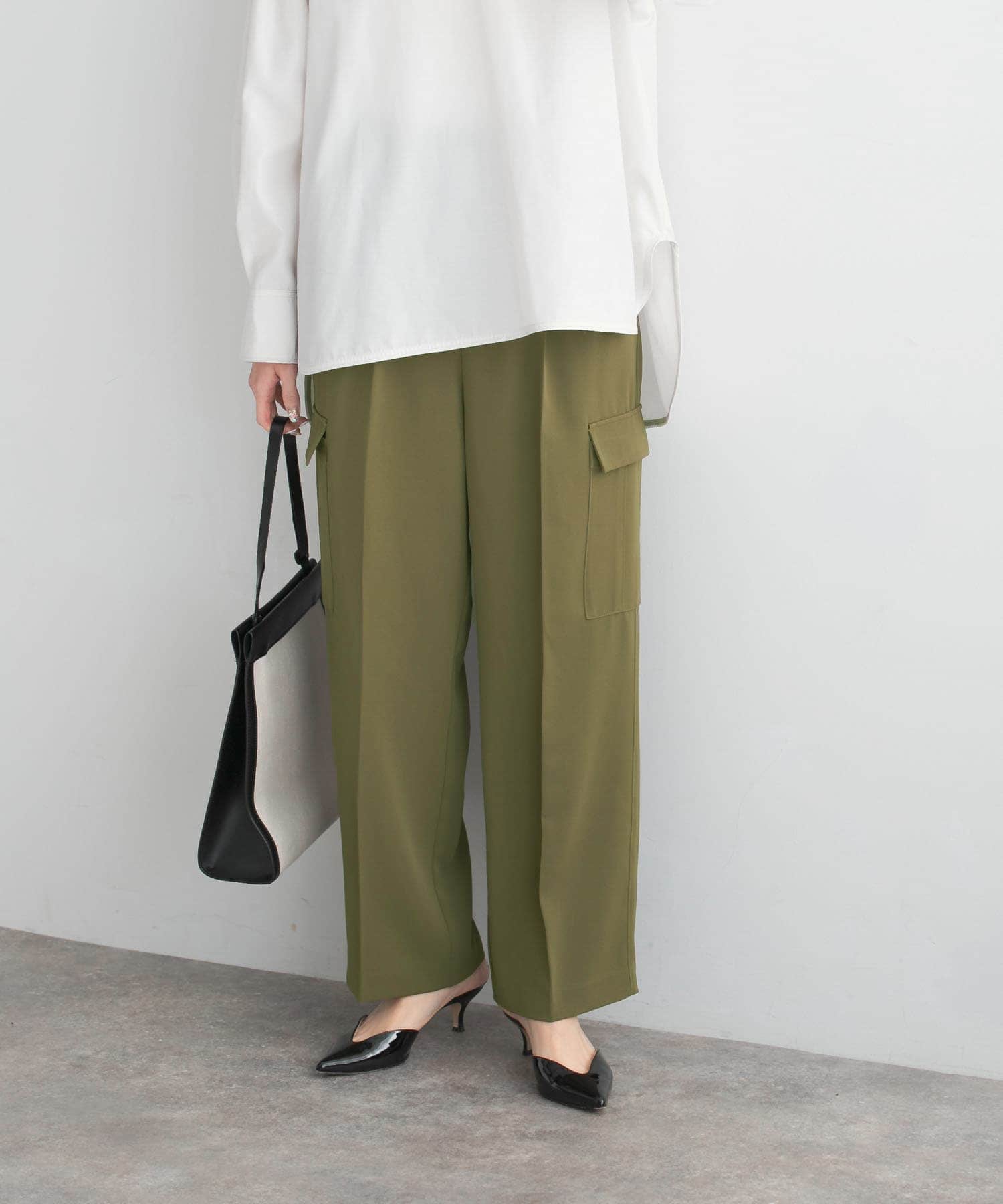 KHAKI
