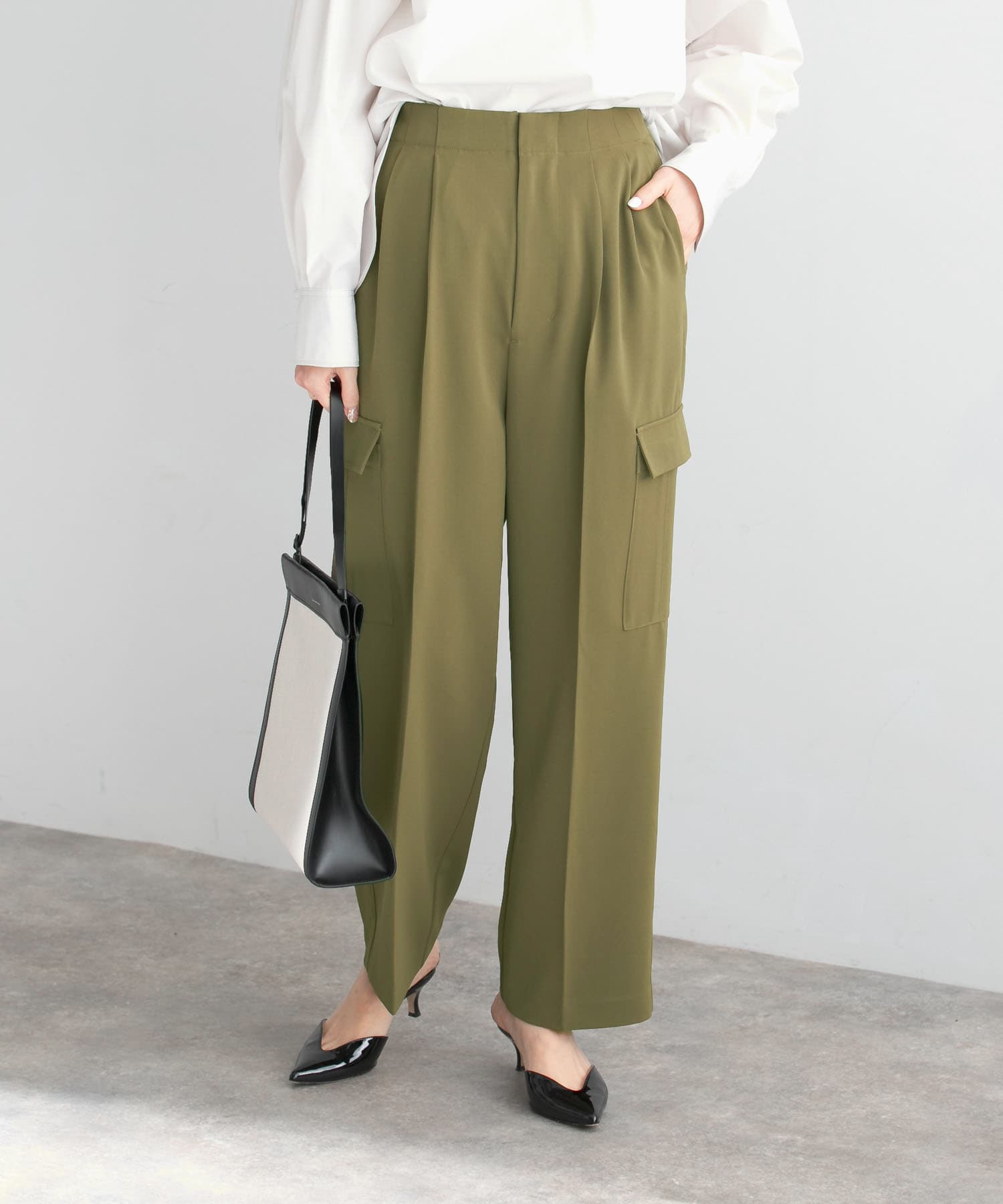 KHAKI