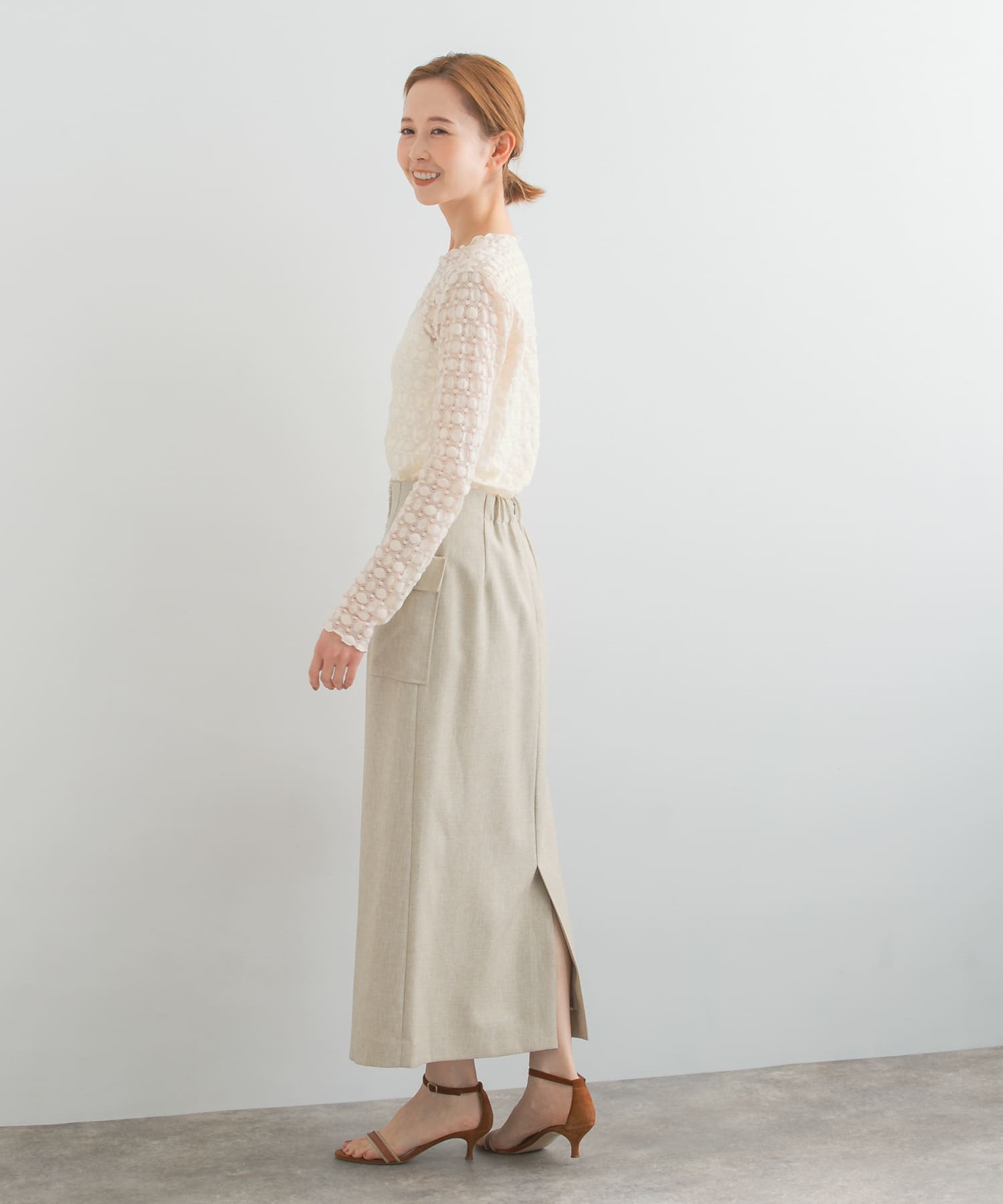 BEIGE