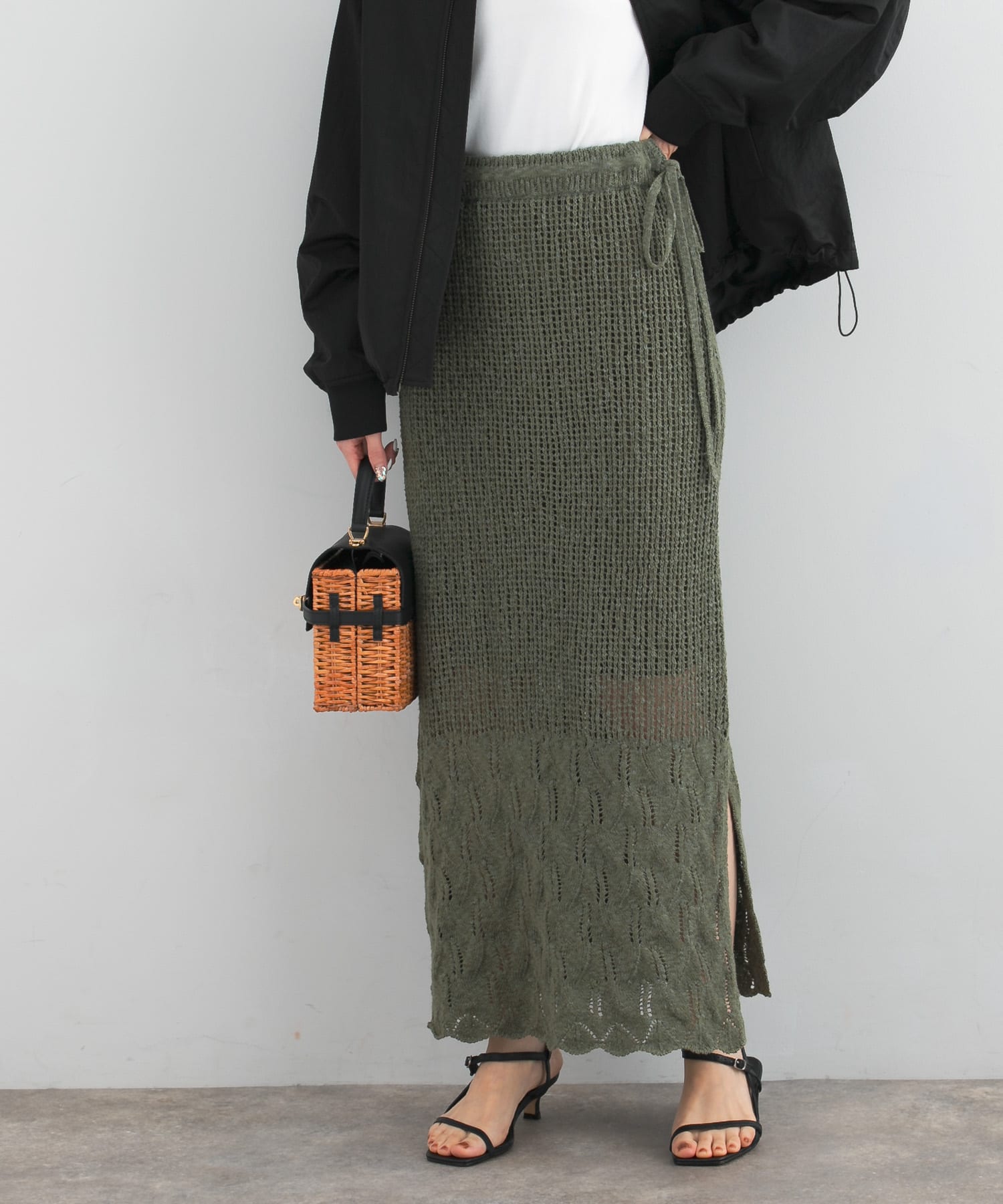 サイドスリットニットレーススカート