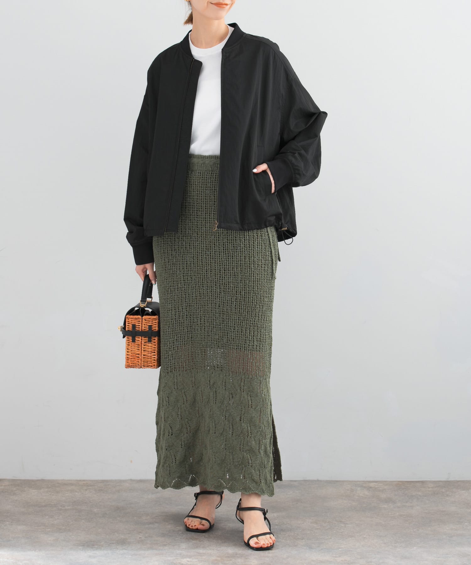 KHAKI