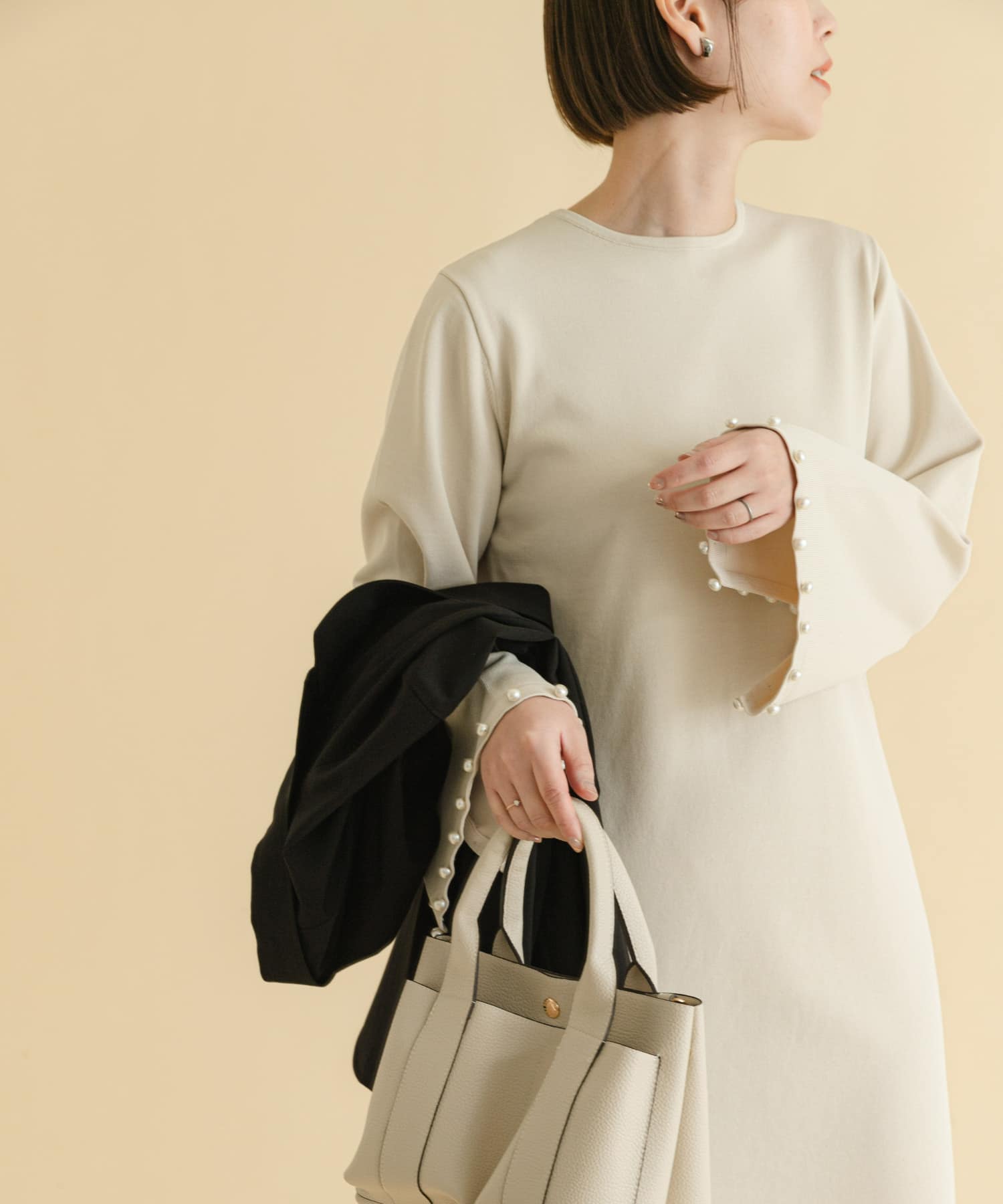 身長：164cm サイズ：38