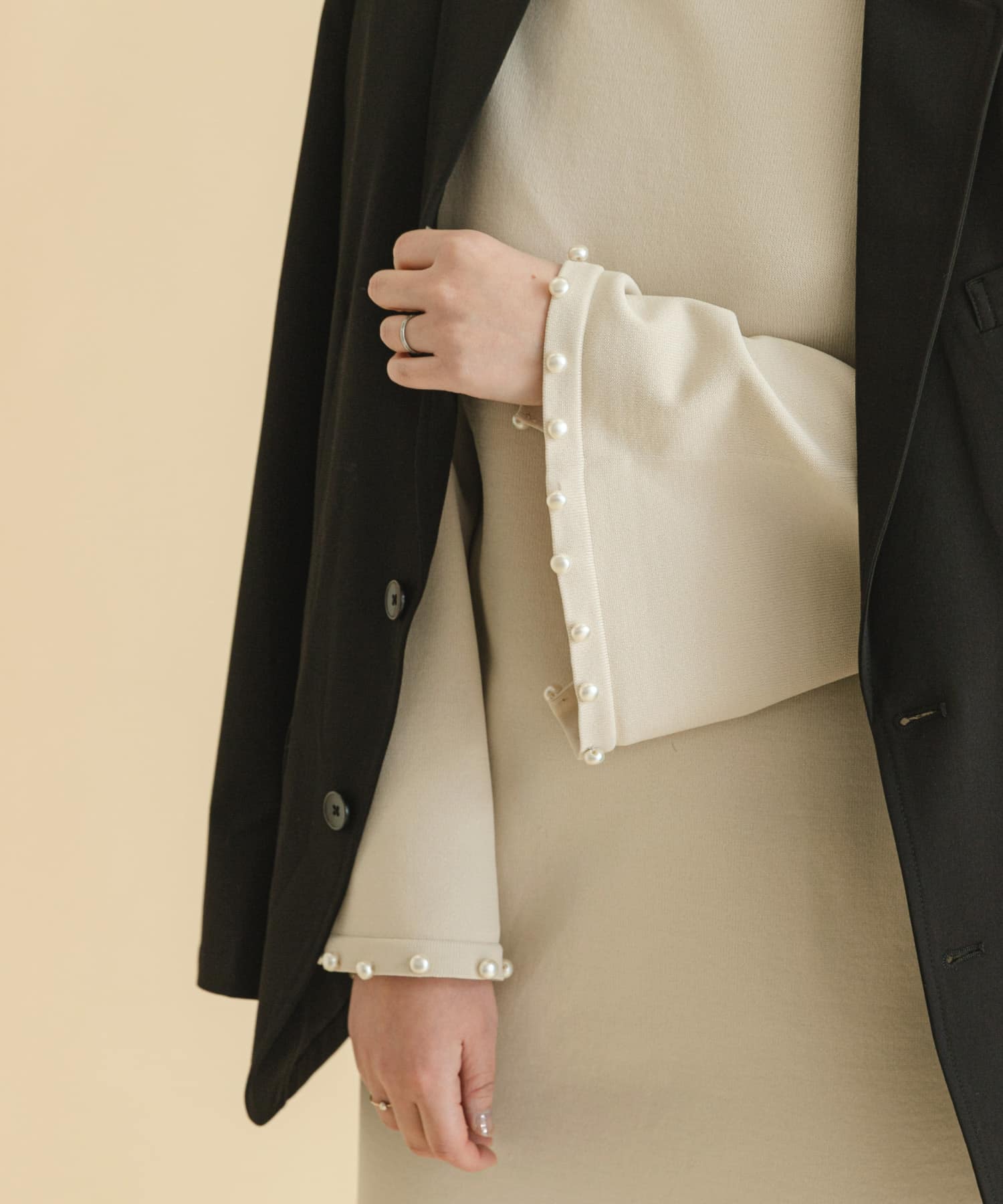 身長：164cm サイズ：38