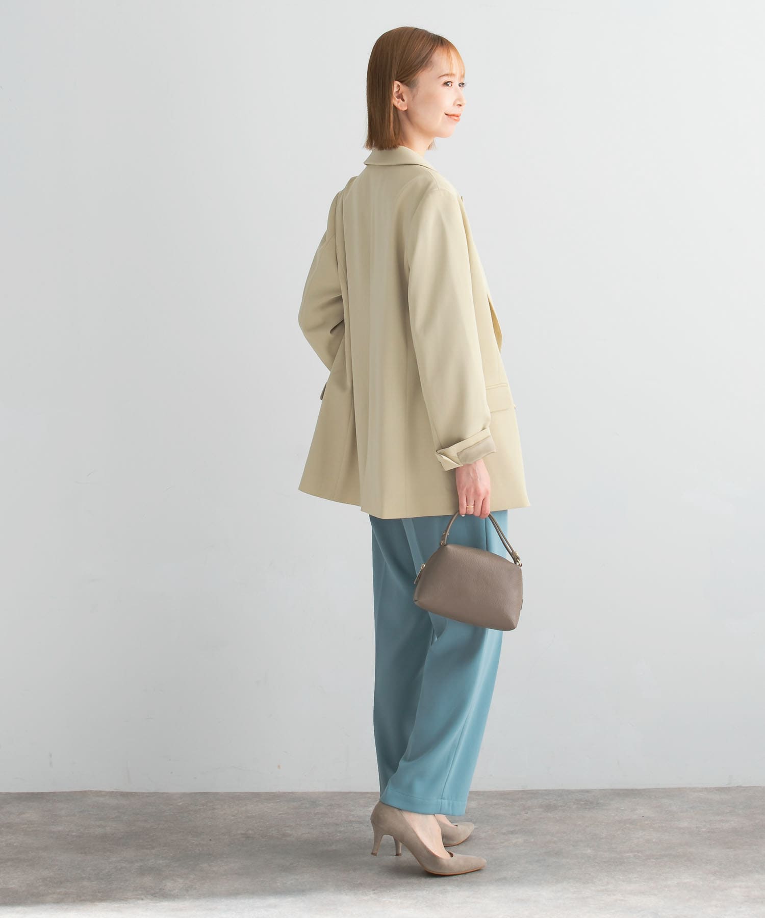 beige
