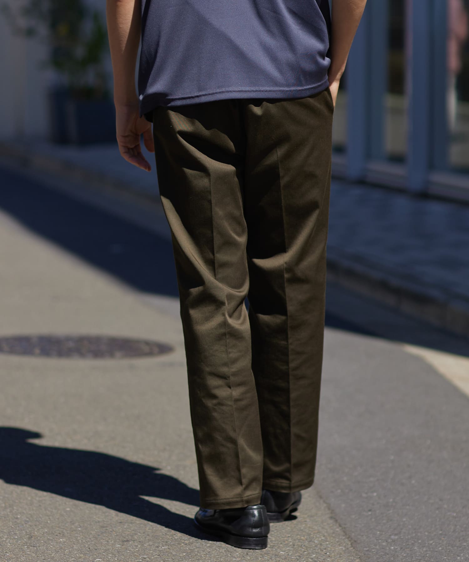 KHAKI