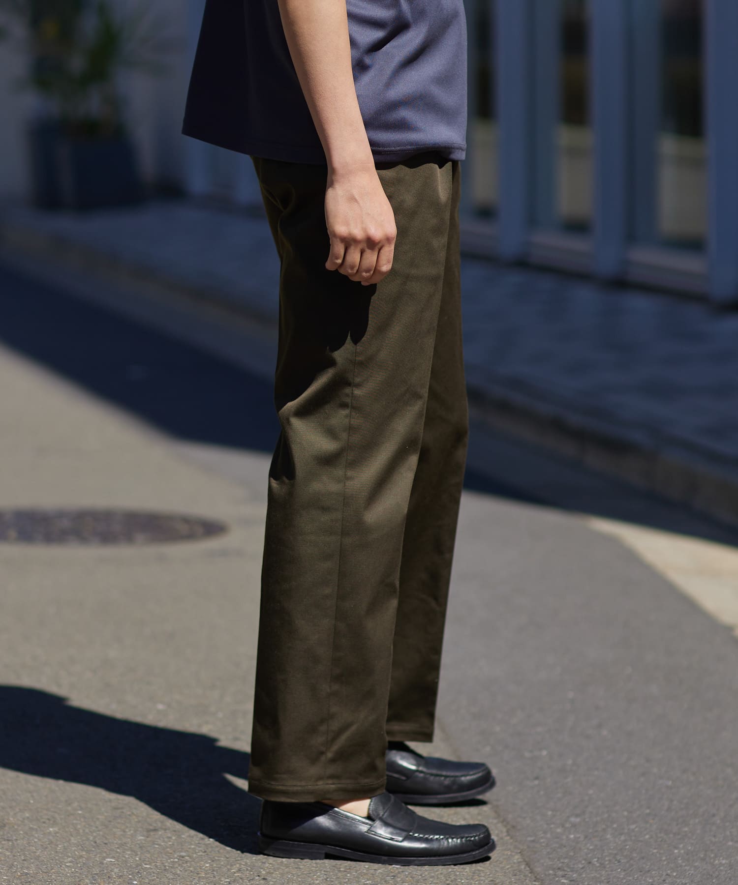 KHAKI