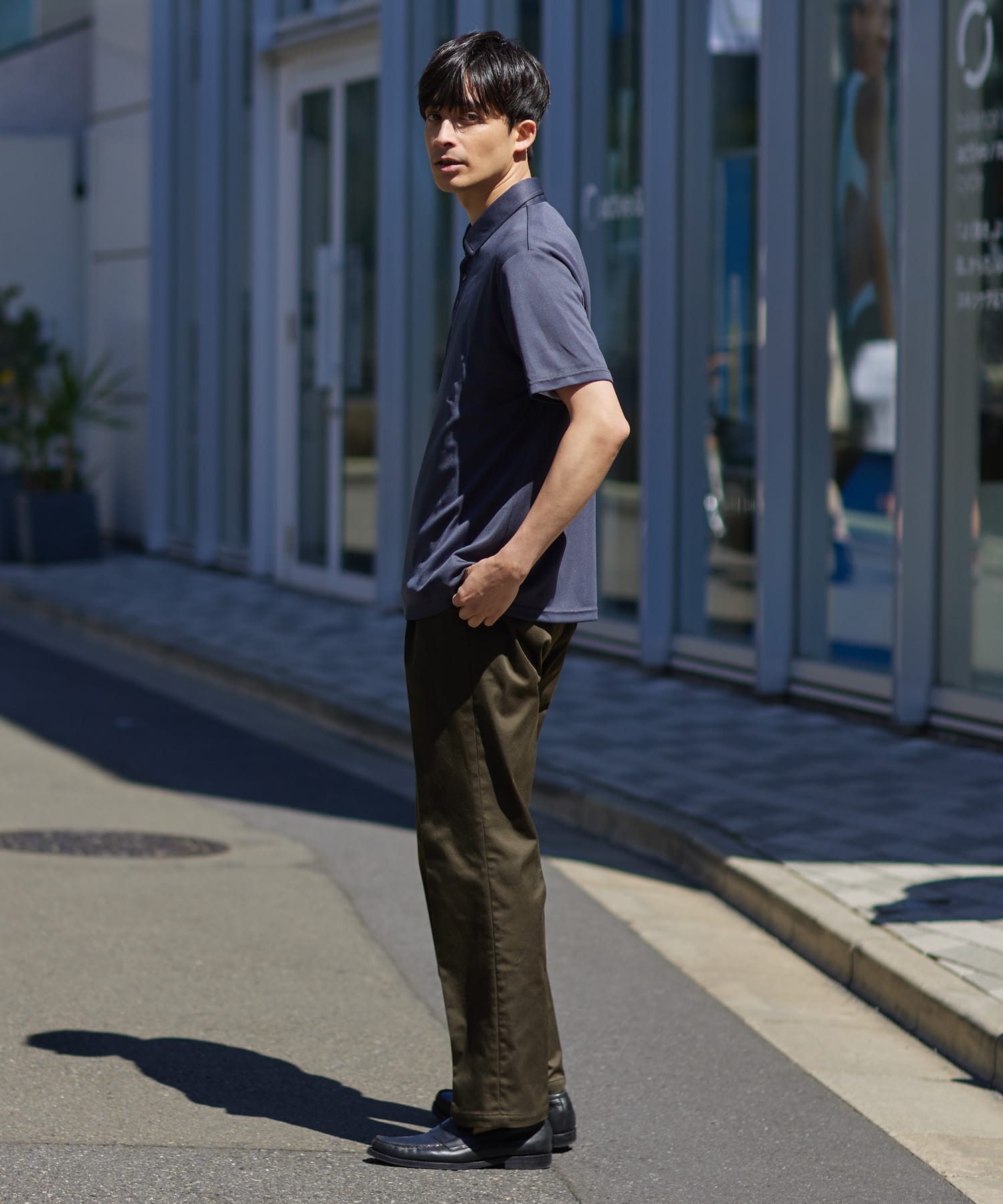KHAKI