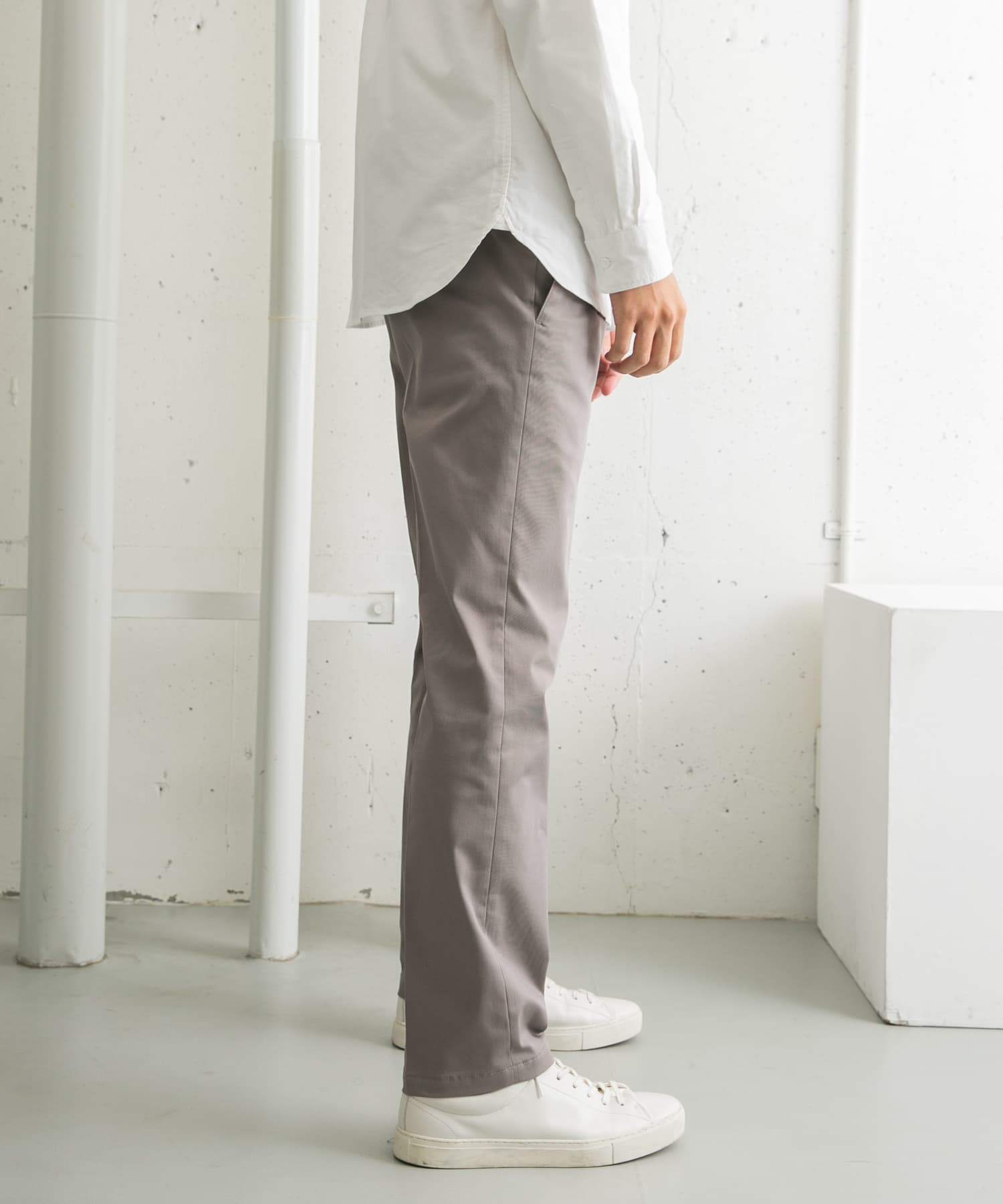 GRAY
