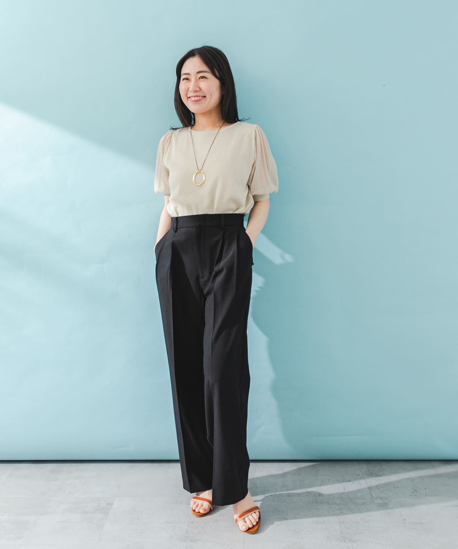 L/BEIGE