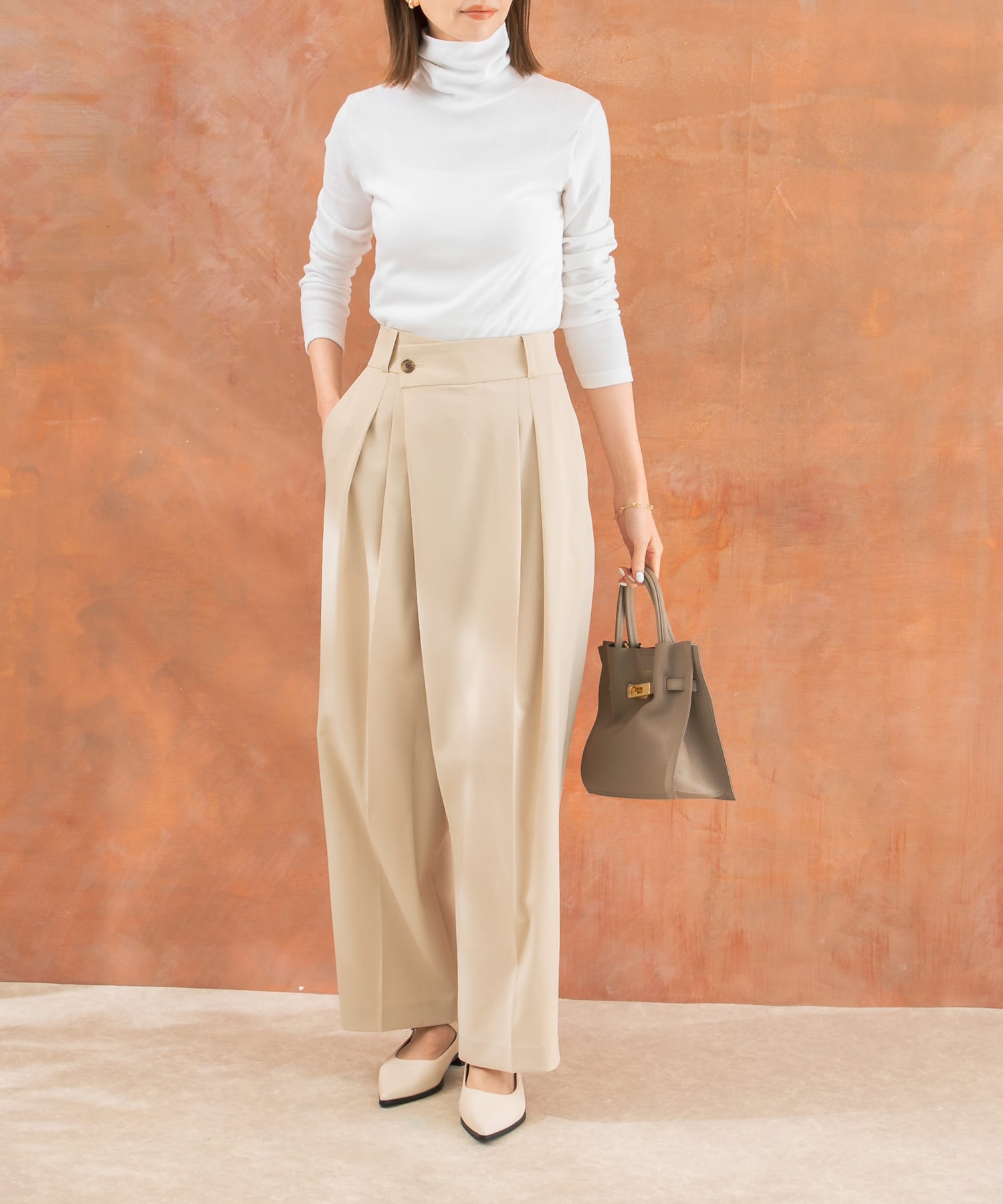 beige