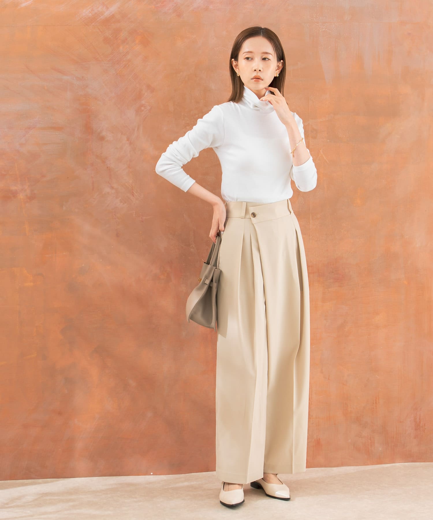 beige