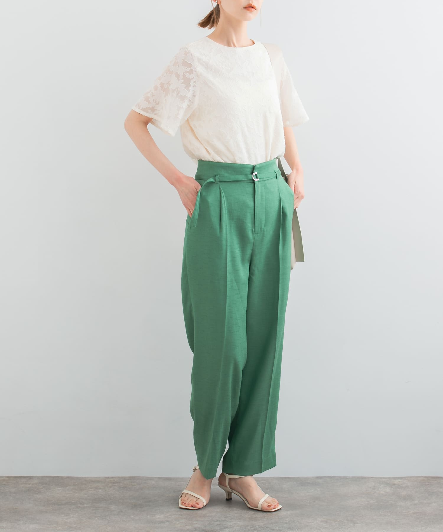 GREEN
