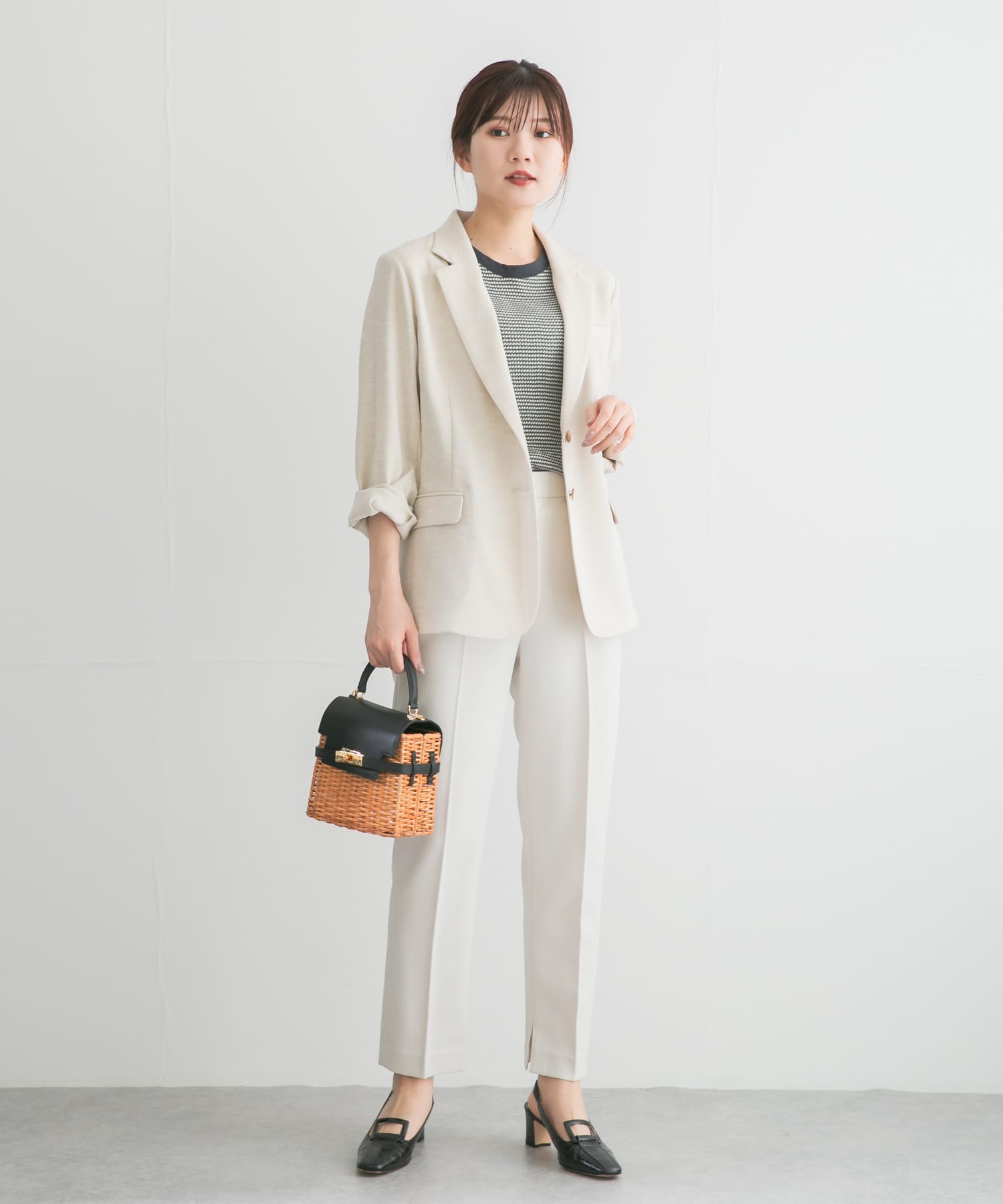 身長：163cm サイズ：38