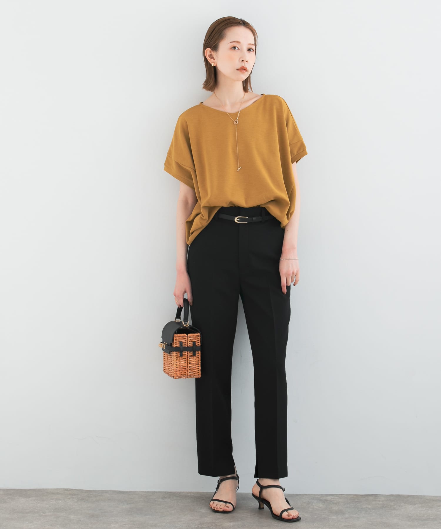 身長：165cm サイズ：38