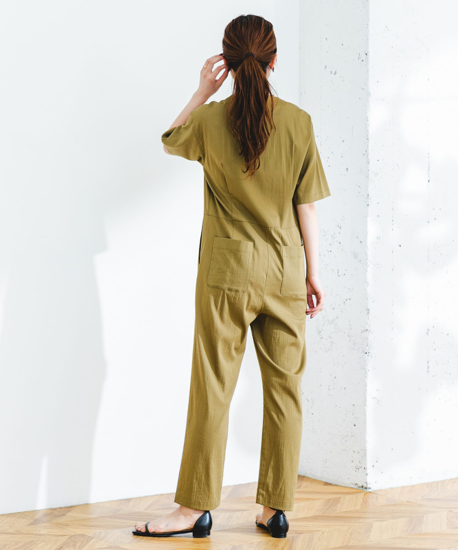 KHAKI