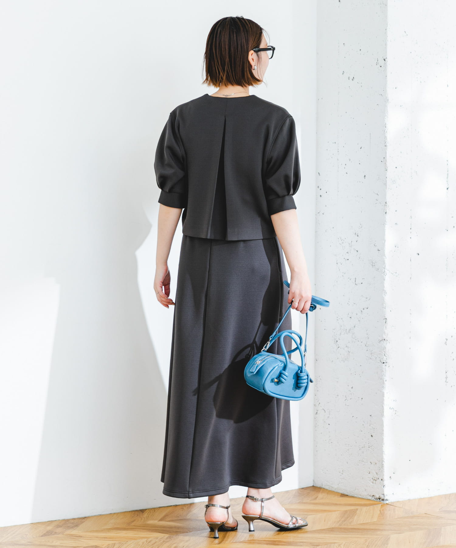 身長：164cm サイズ：38