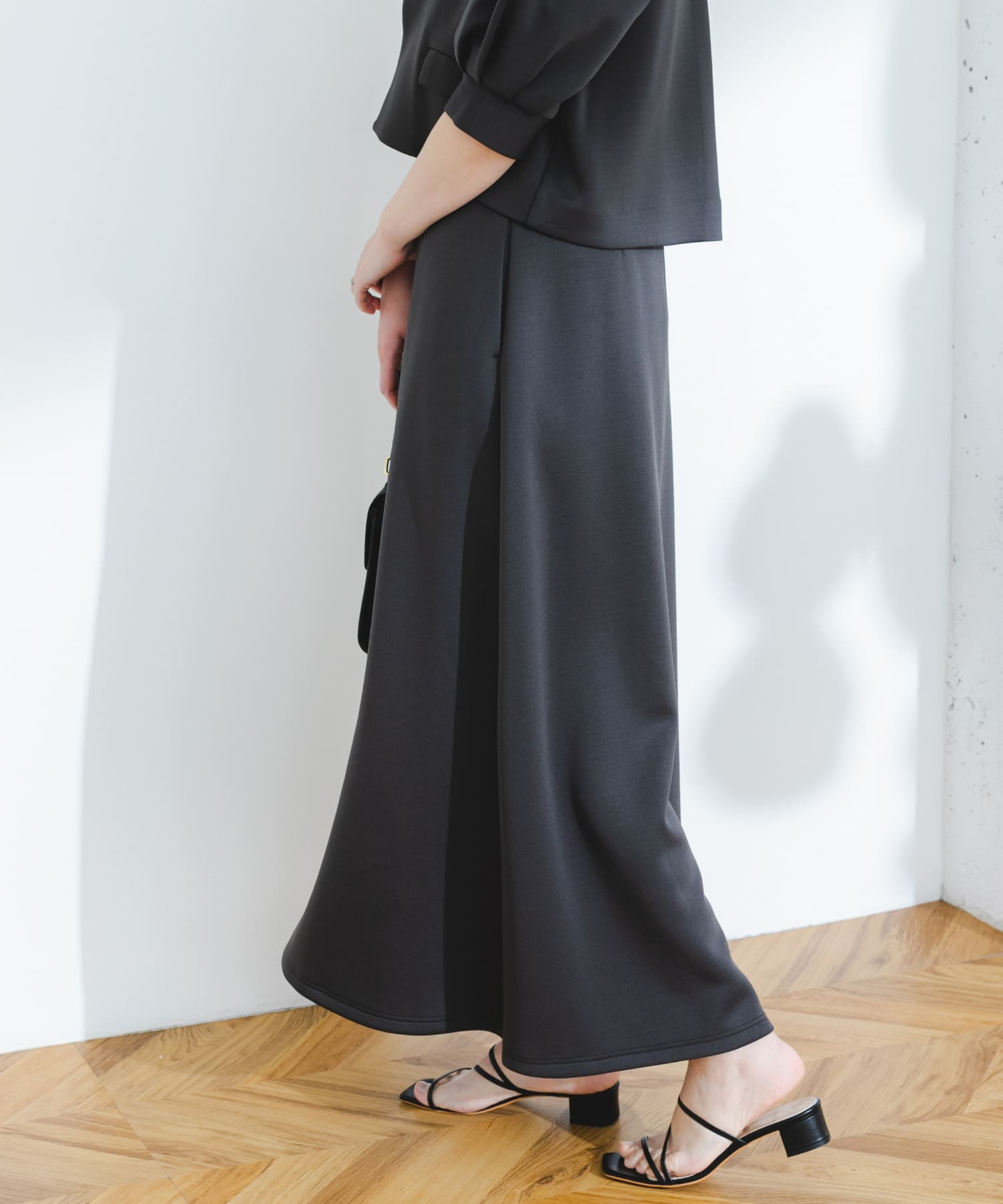 身長：164cm サイズ：38