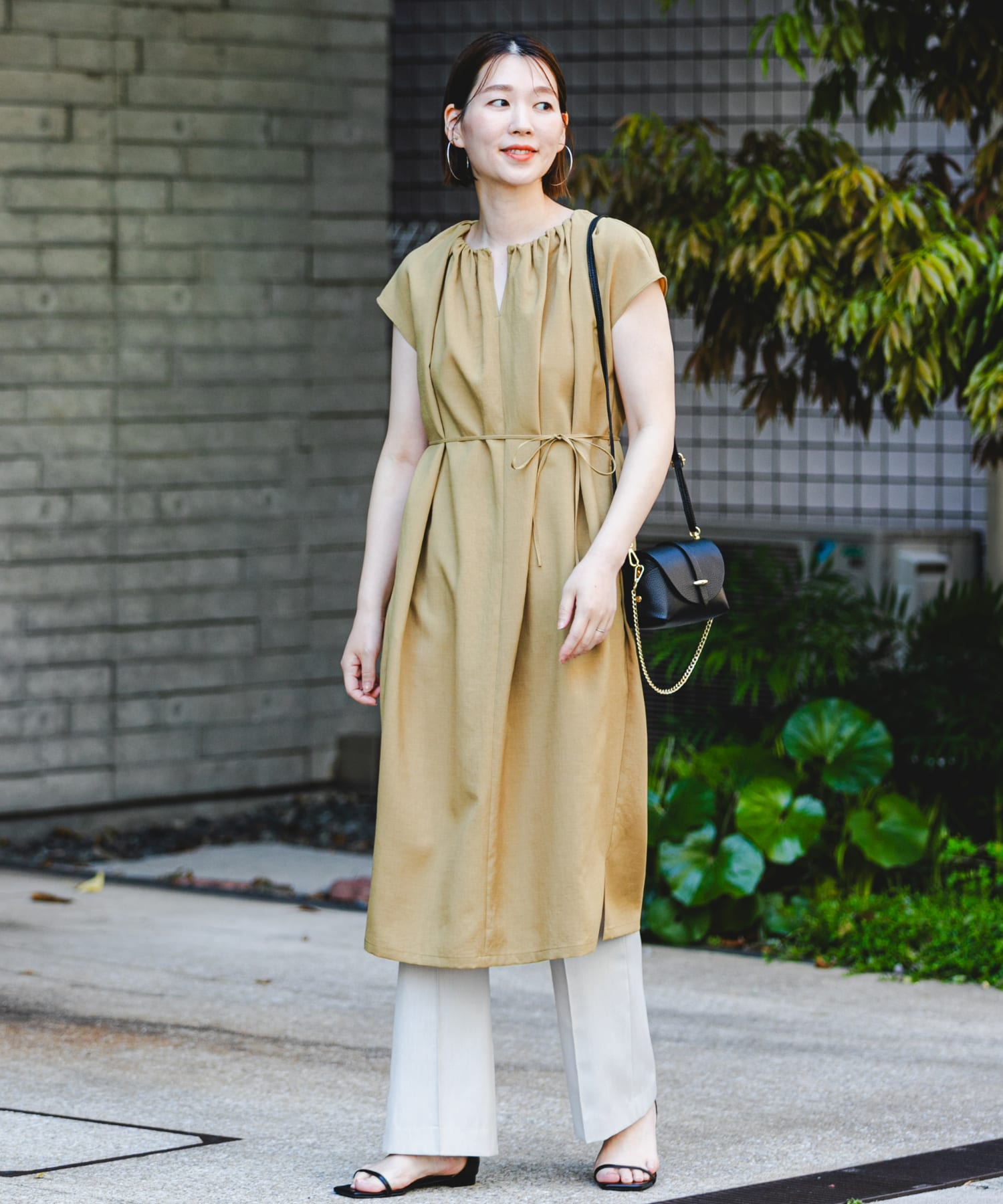 F by ROSSO　ドライタッチギャザーネックワンピース