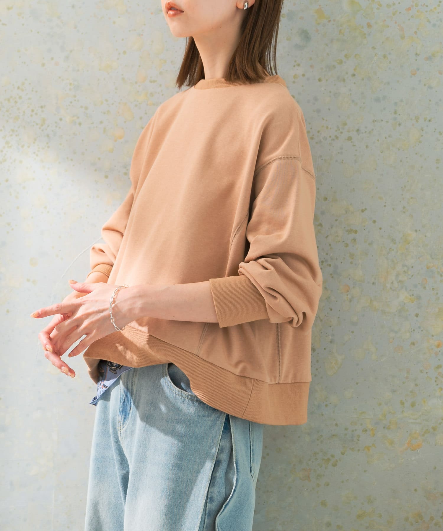 beige