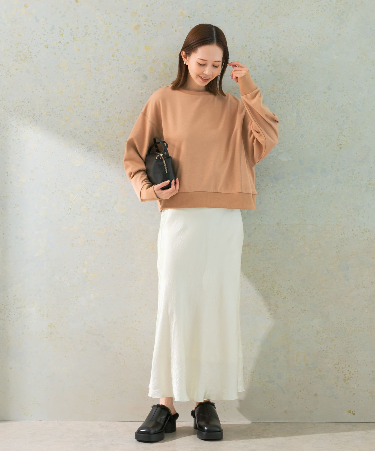 beige