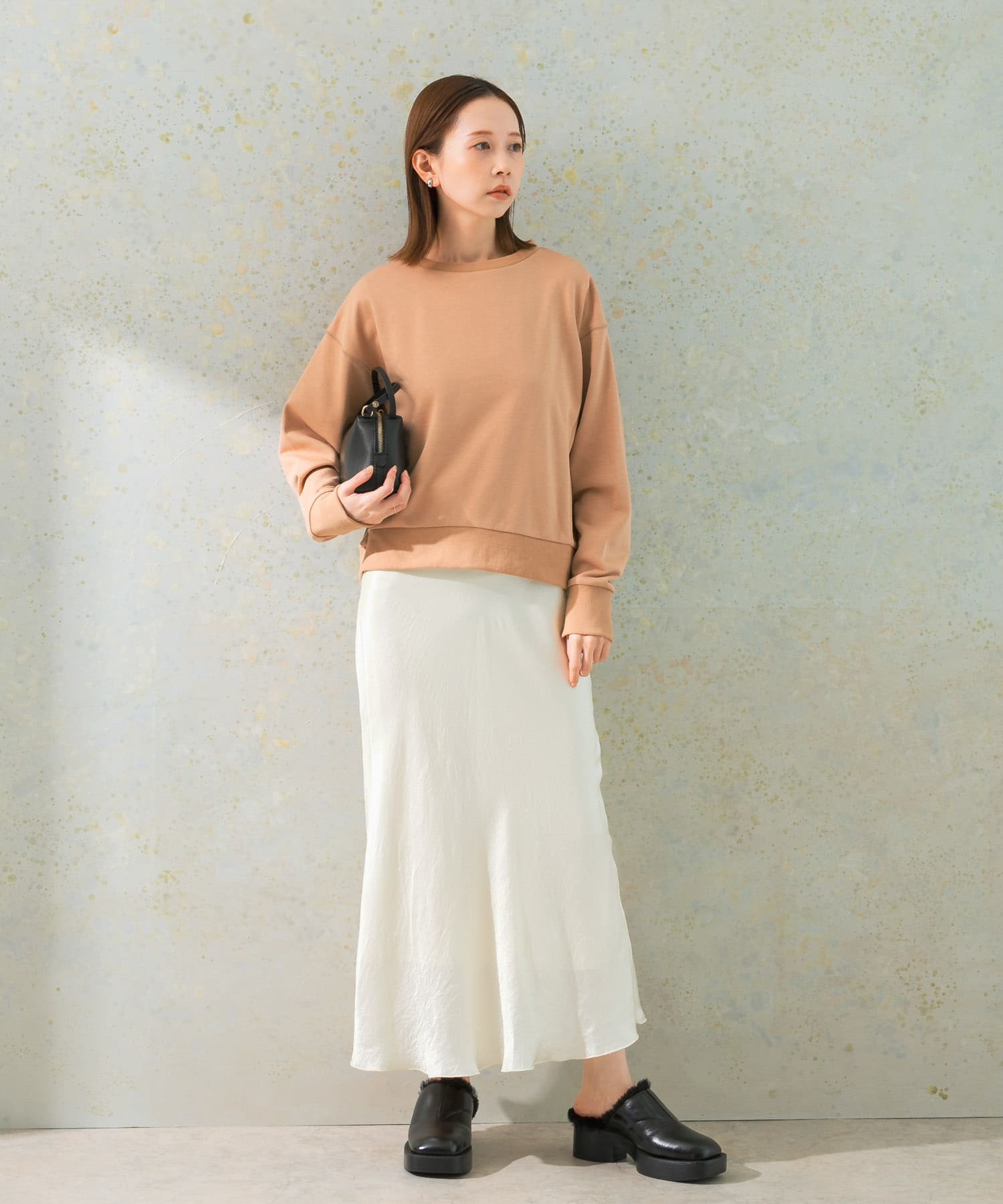 beige