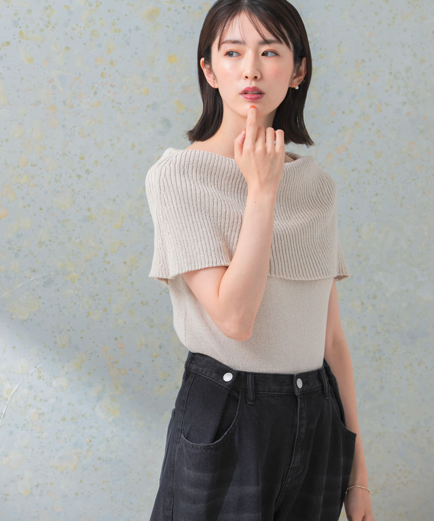 L/BEIGE