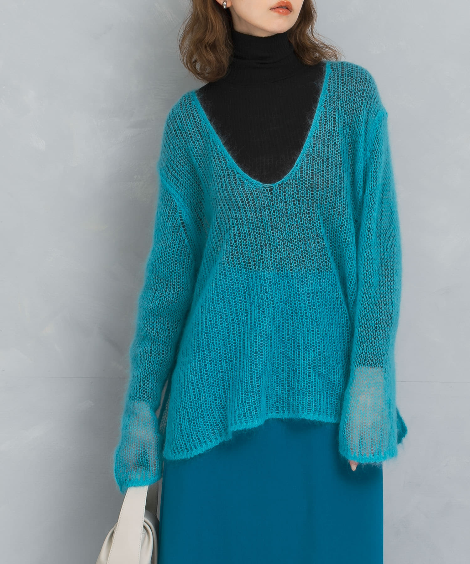 シアーモヘアVネックプルオーバー