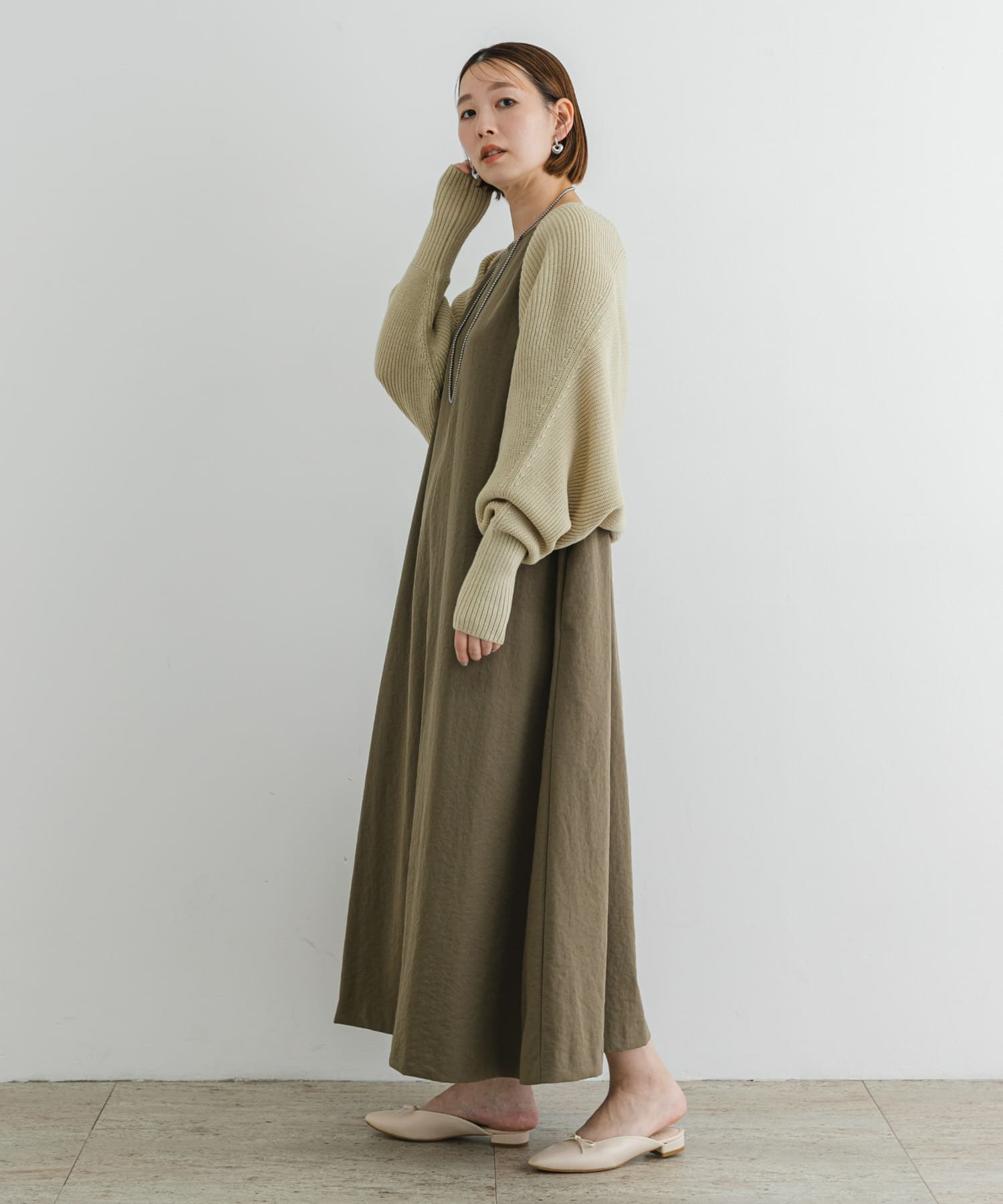 SAND BEIGE