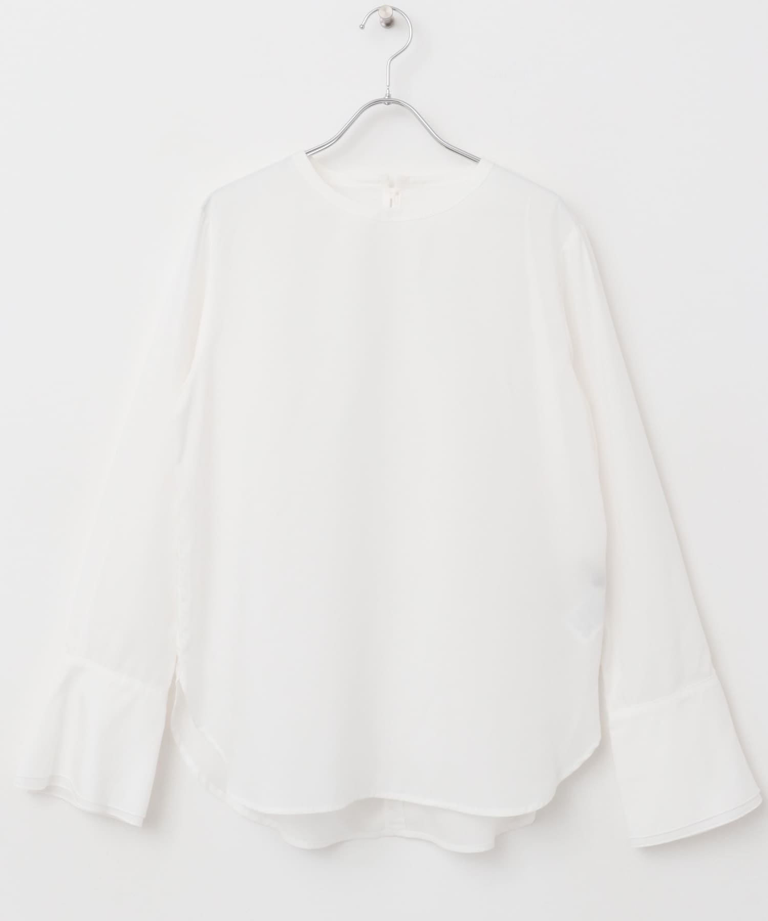 バックリボンダブルカフスブラウス